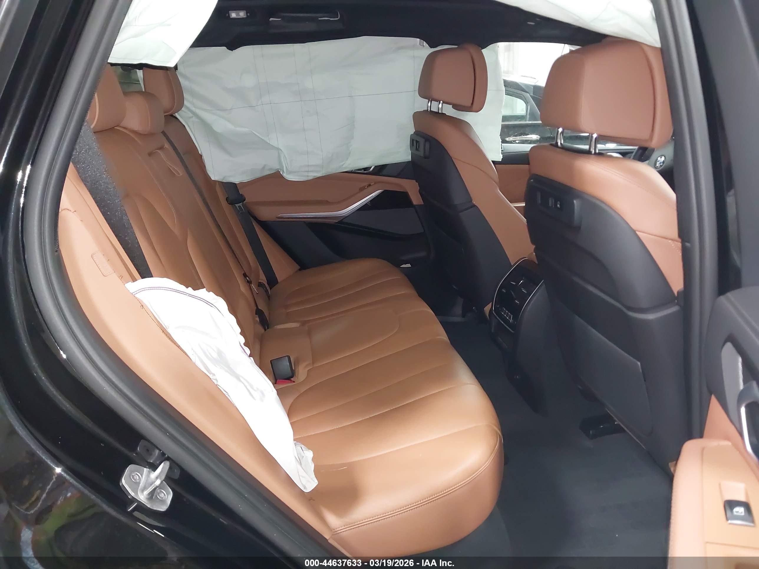 BMW X5 image 8