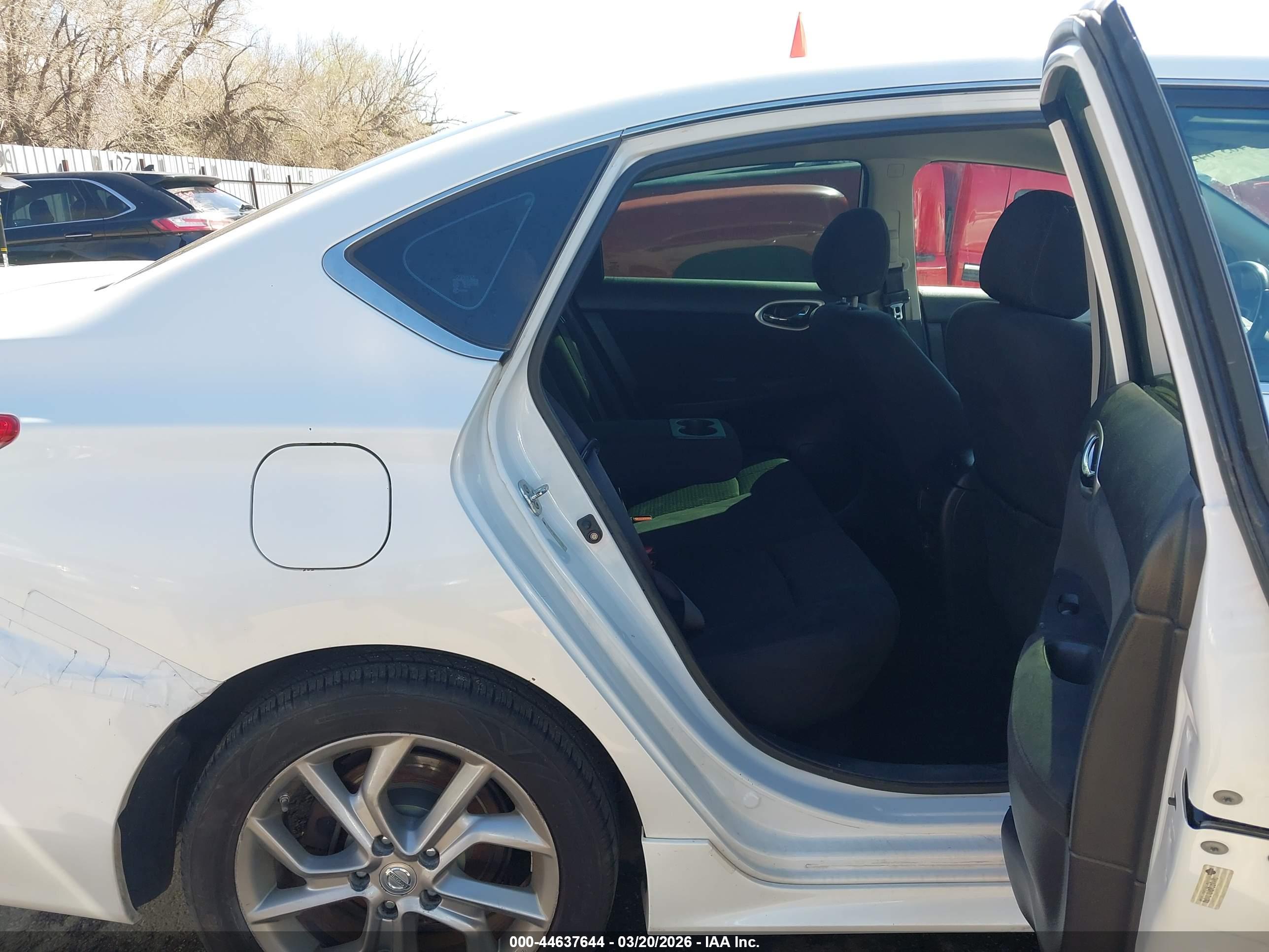 NISSAN SENTRA image 8