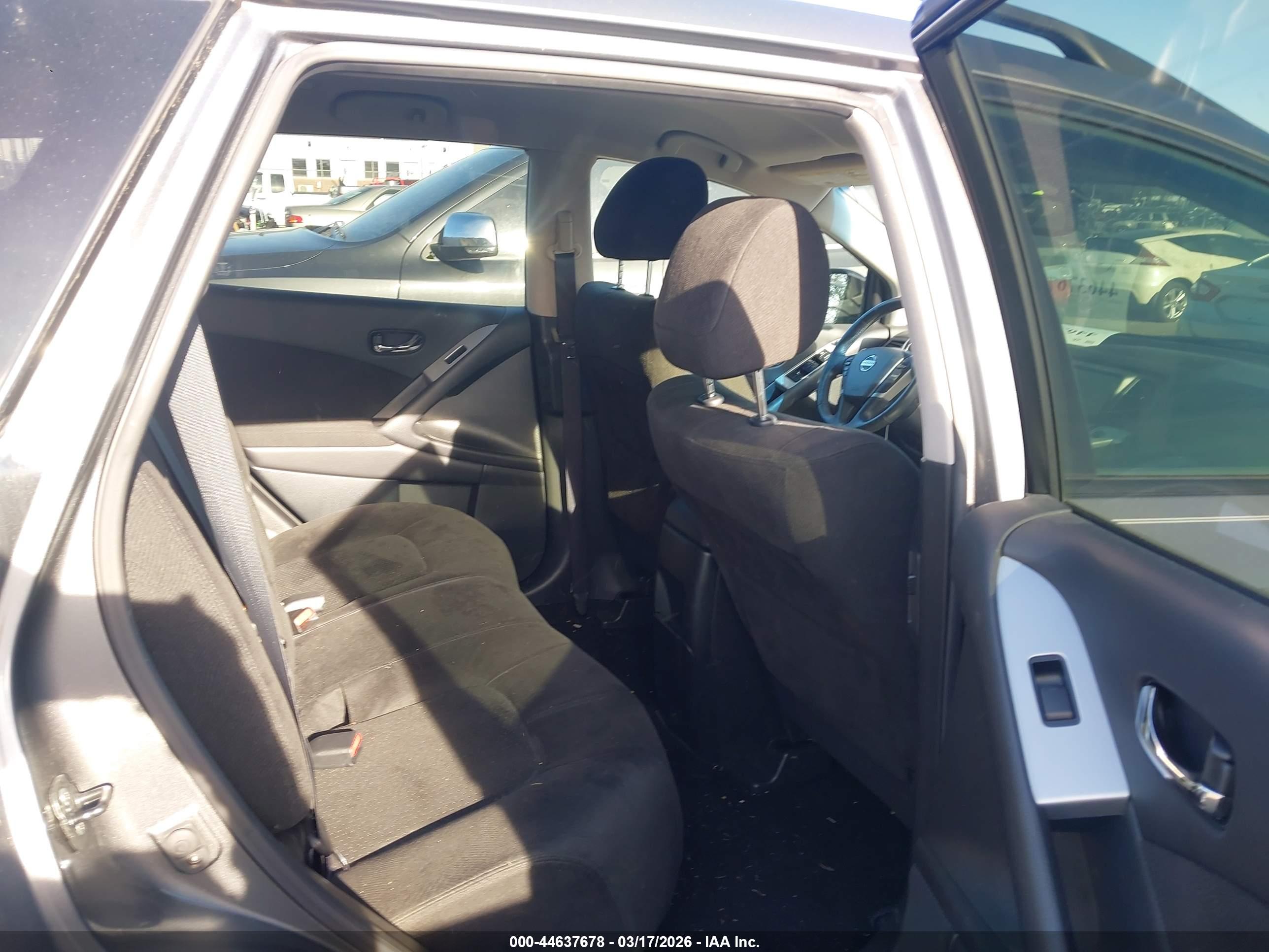 NISSAN MURANO image 8