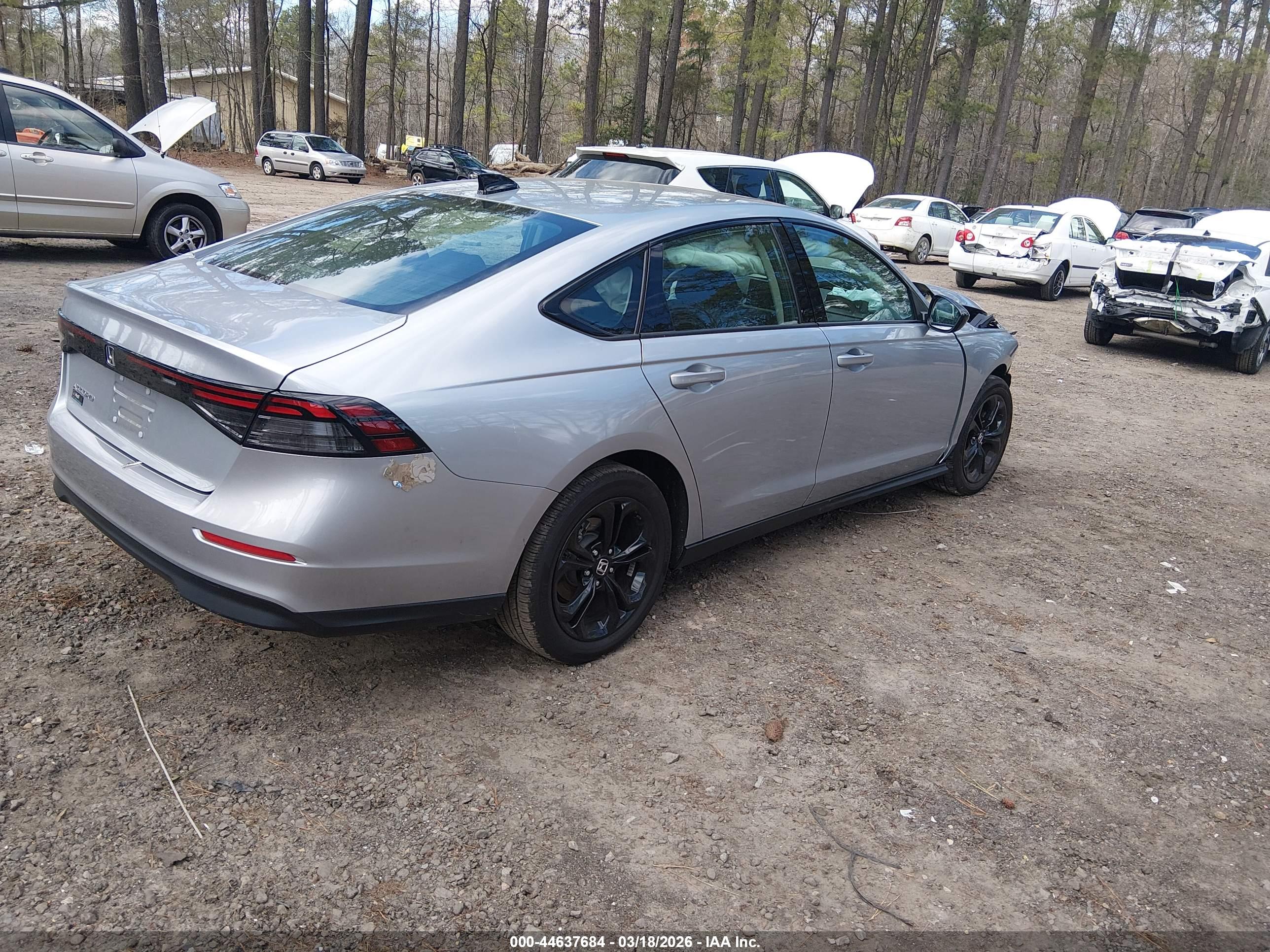 HONDA ACCORD image 4