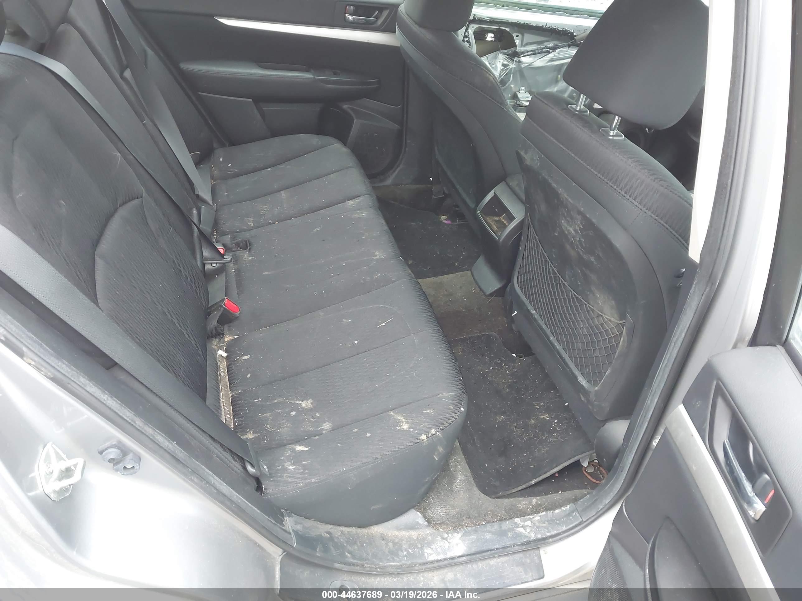 SUBARU LEGACY image 8