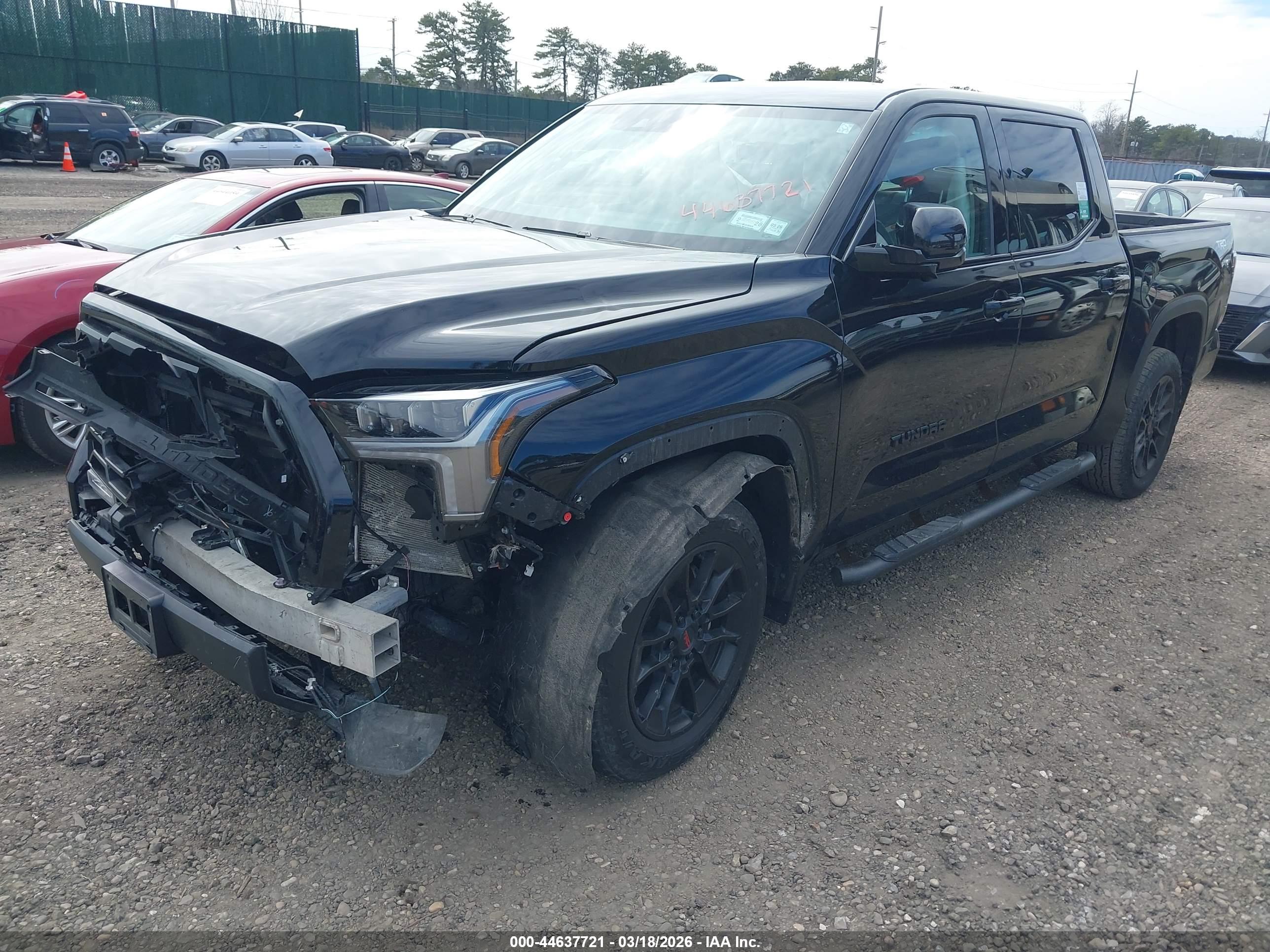 TOYOTA TUNDRA image 2
