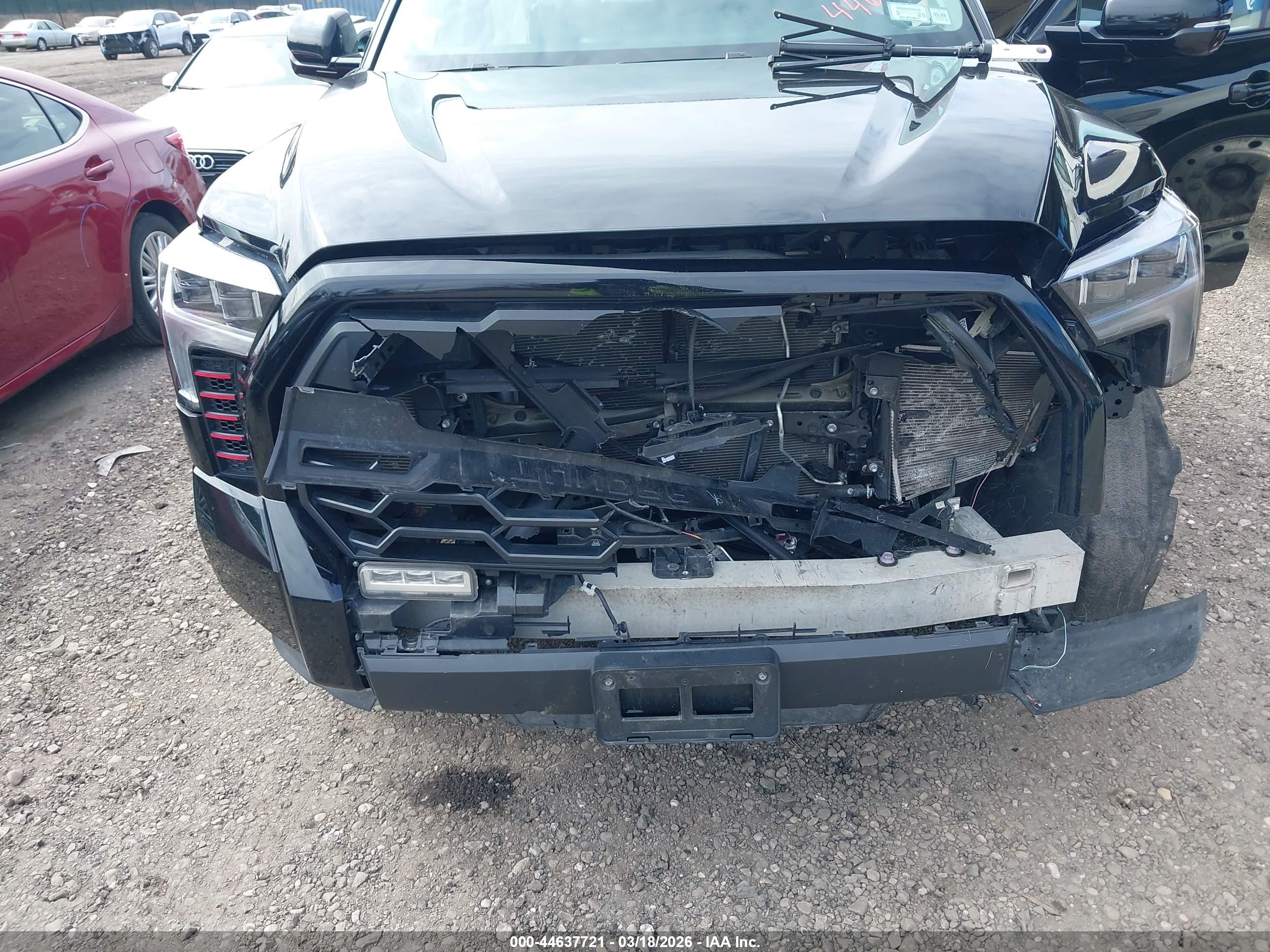 TOYOTA TUNDRA image 6