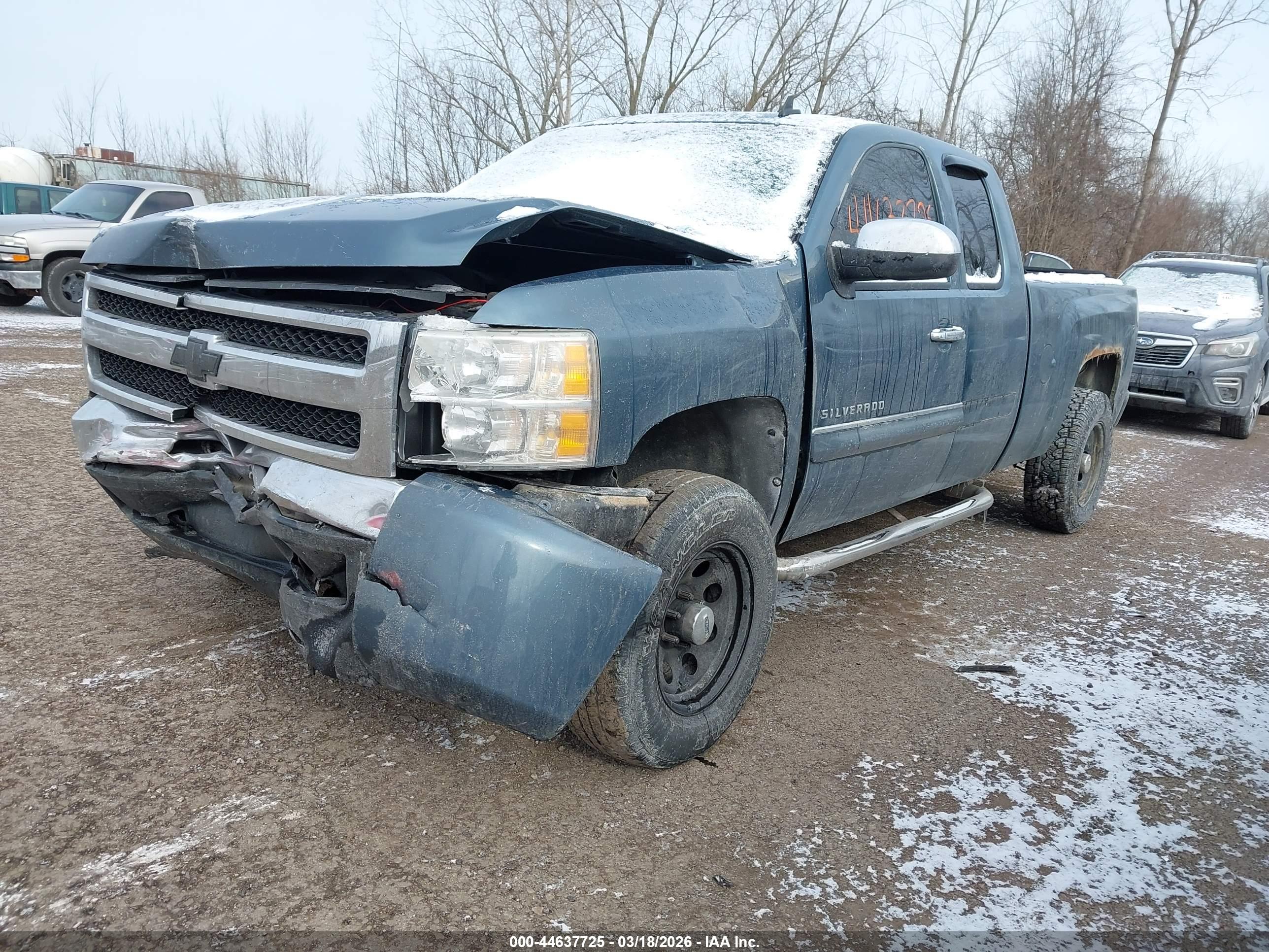 CHEVROLET SILVERADO image 2