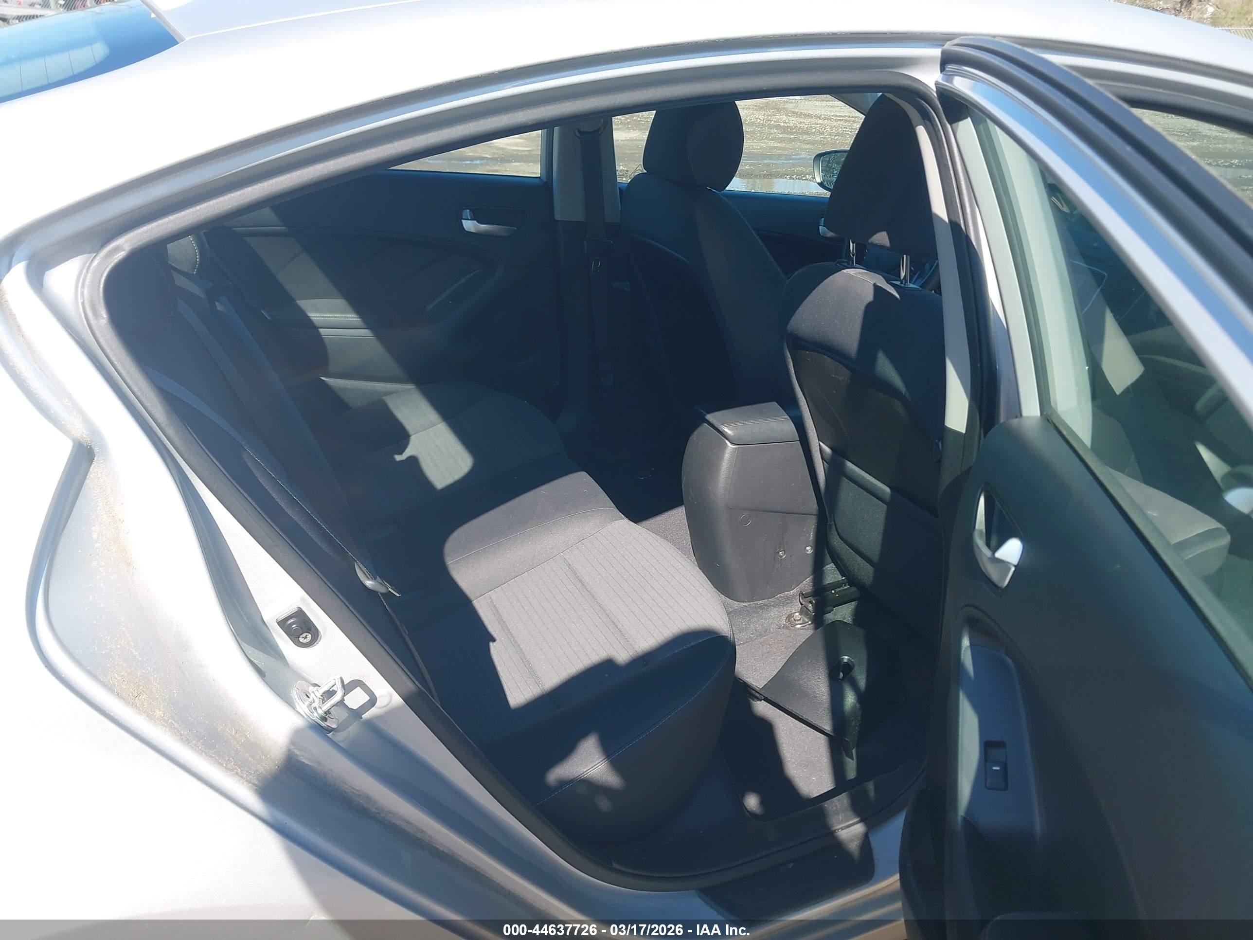 KIA FORTE image 8