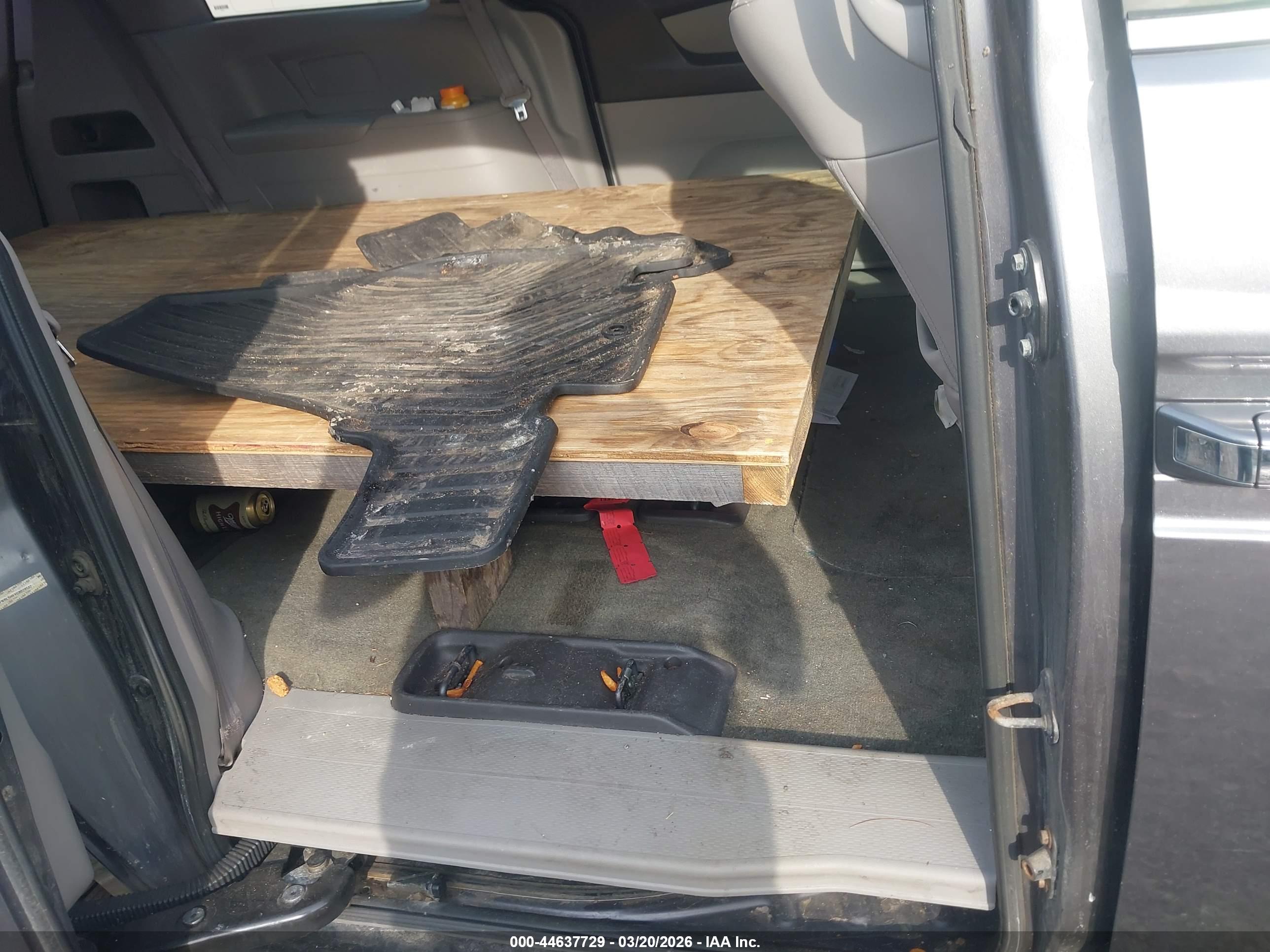 HONDA ODYSSEY image 8