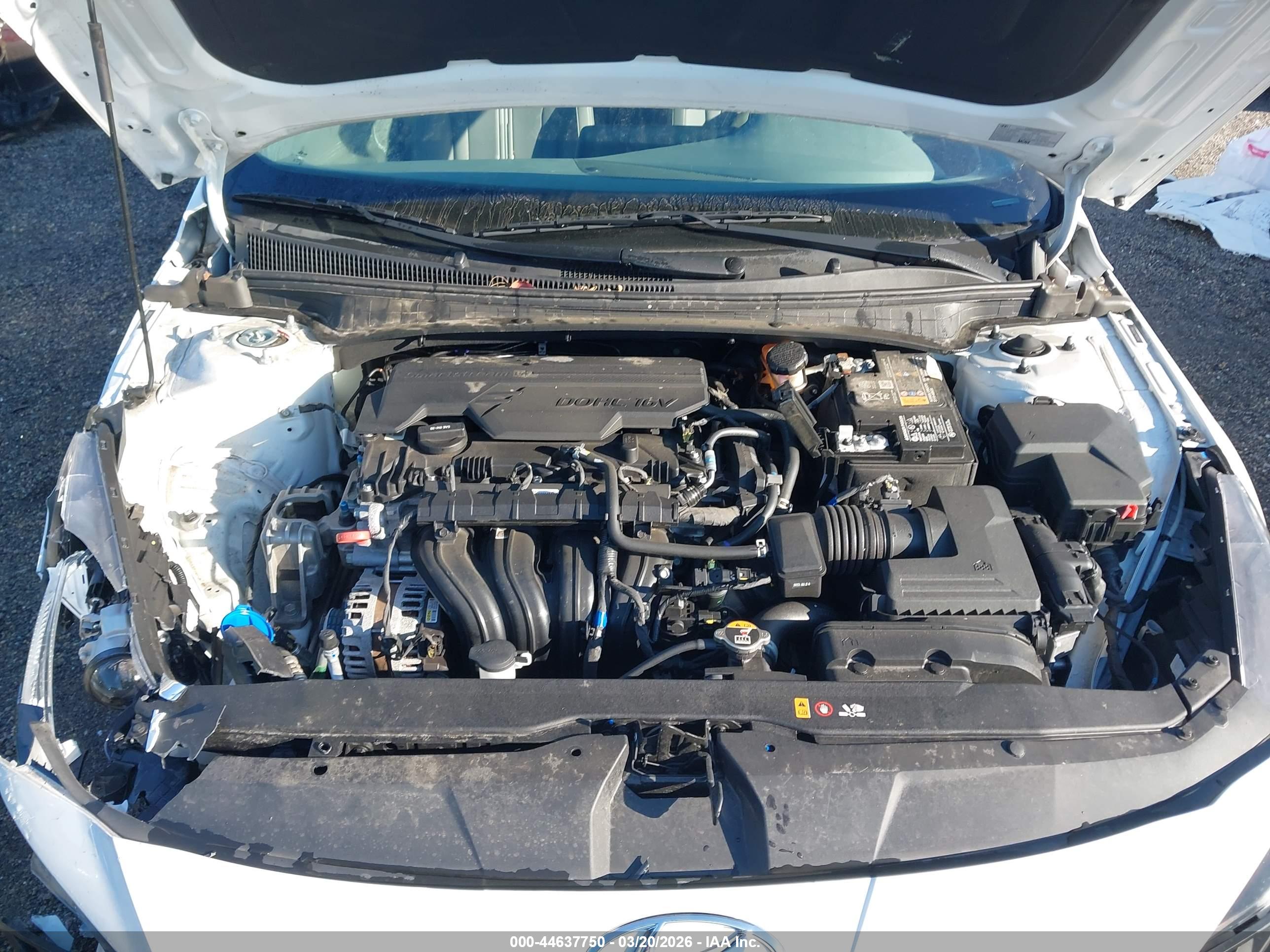 HYUNDAI ELANTRA image 10
