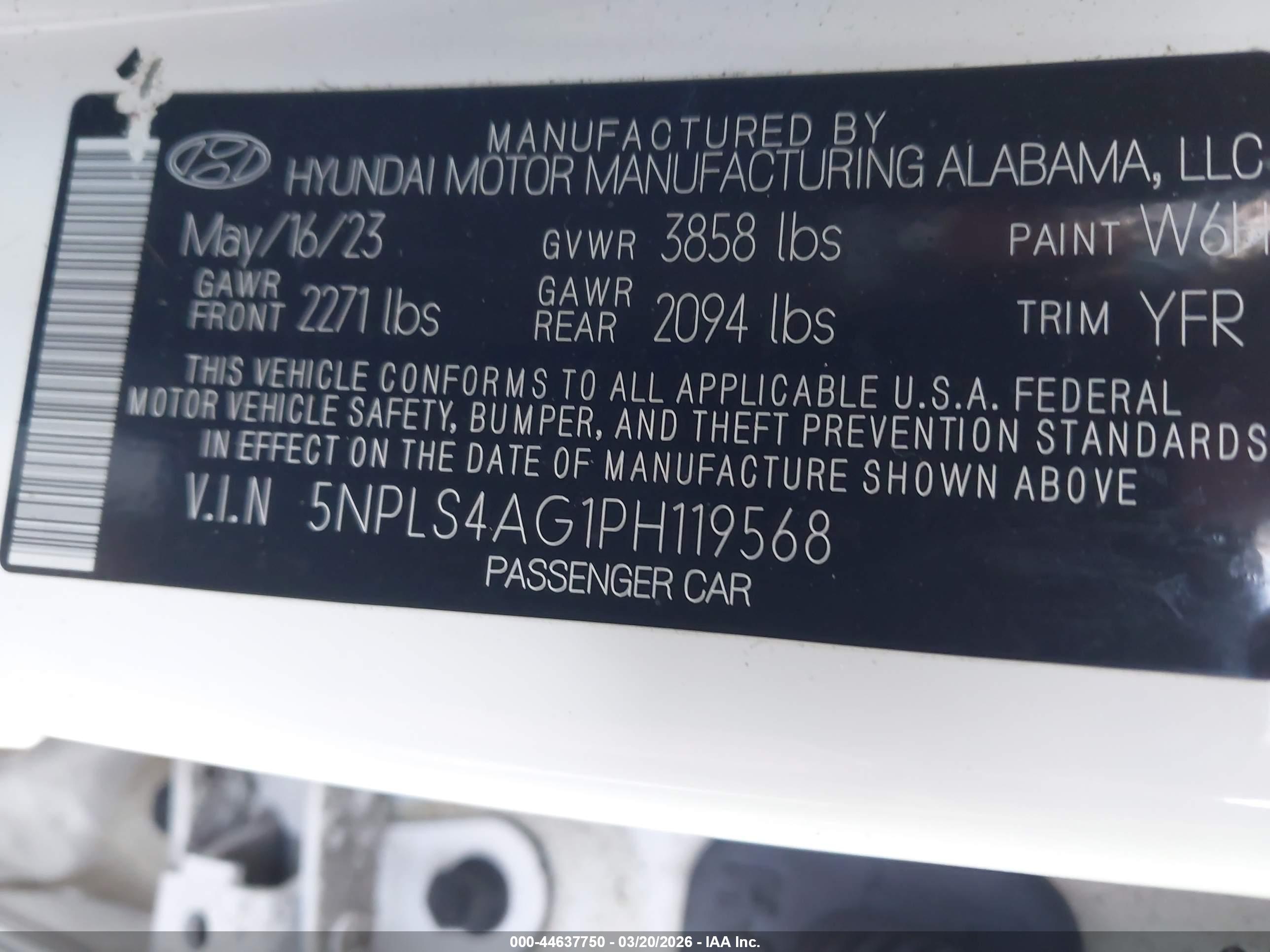 HYUNDAI ELANTRA image 9