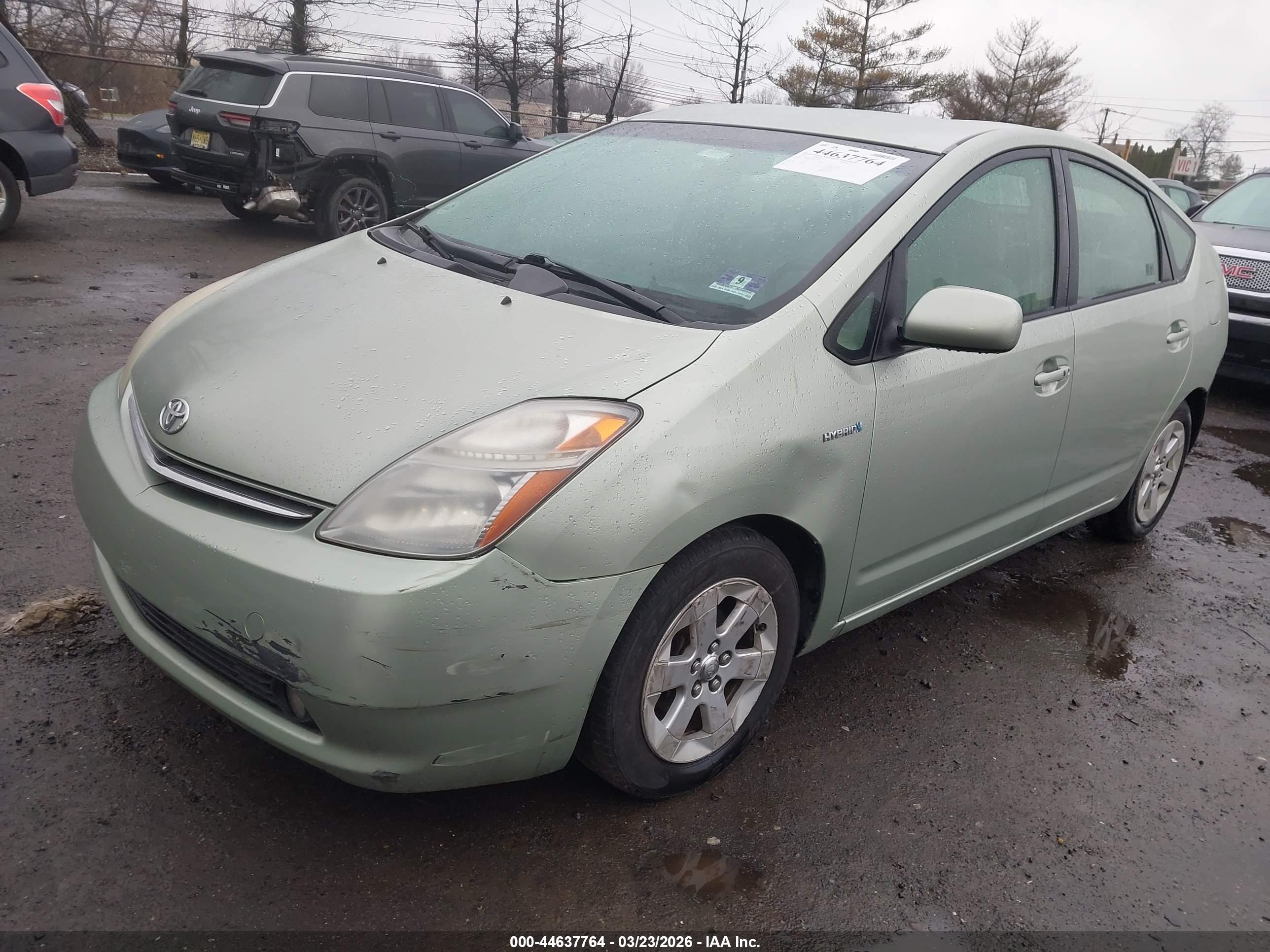 TOYOTA PRIUS image 2