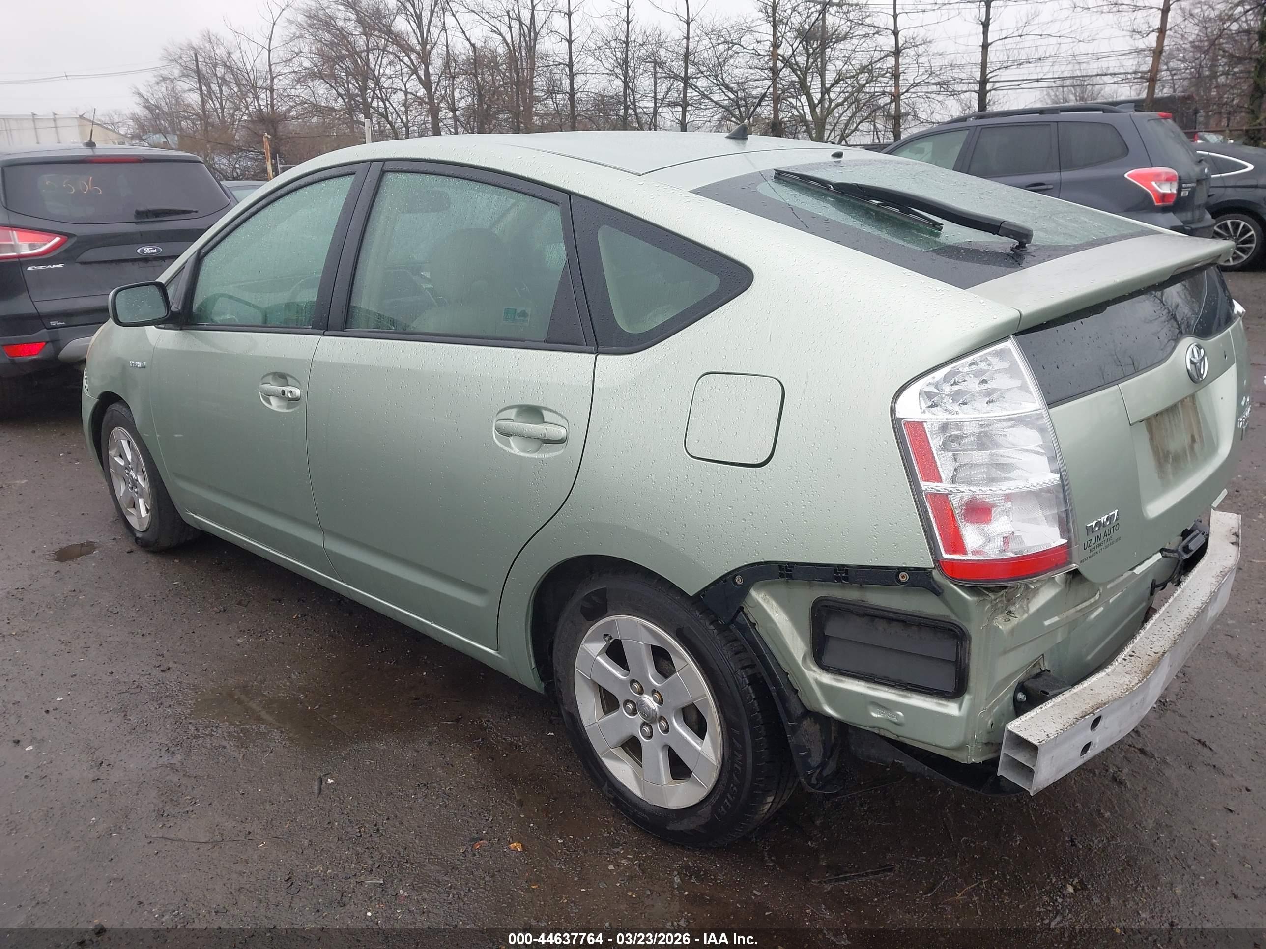 TOYOTA PRIUS image 3