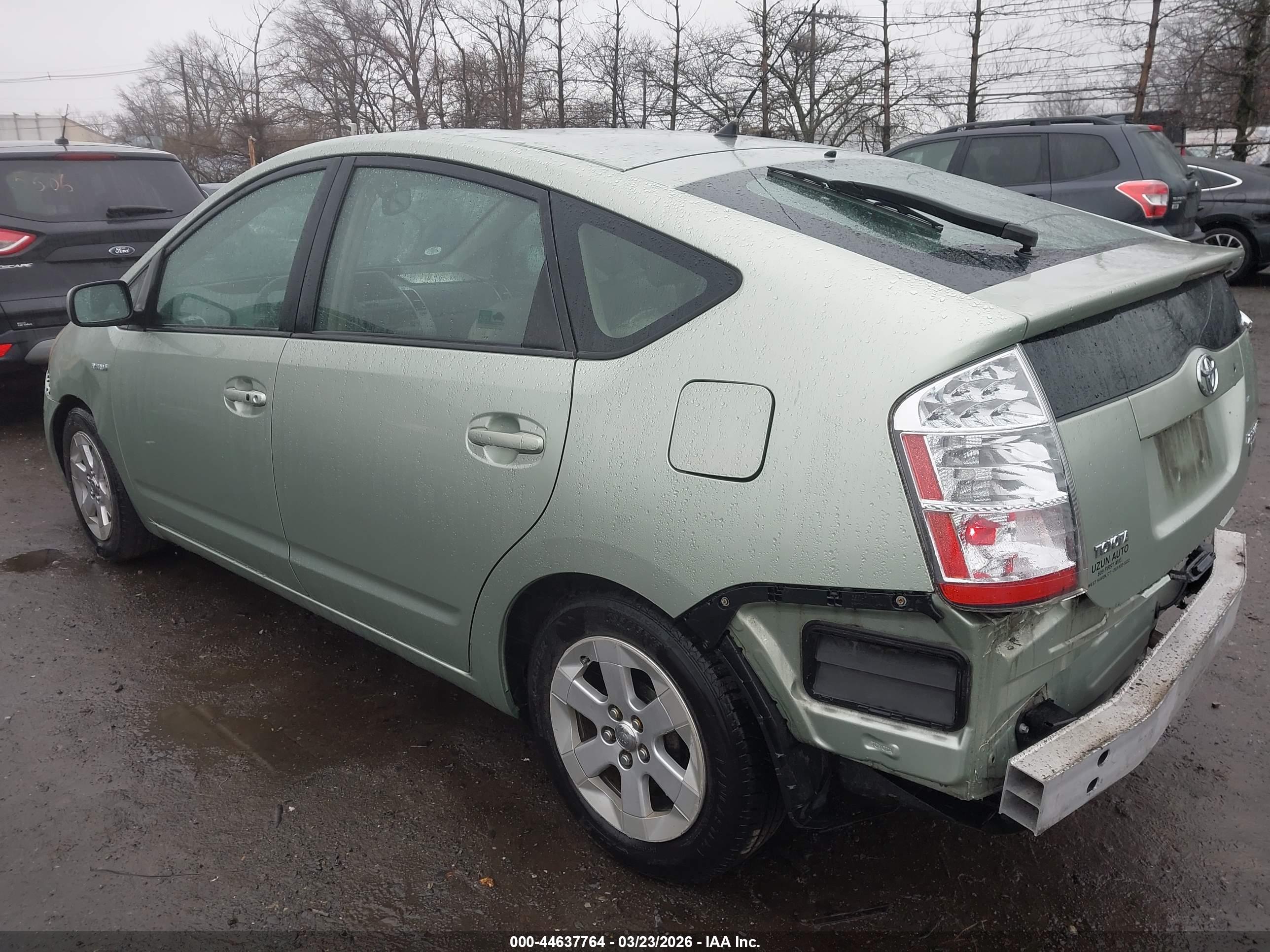 TOYOTA PRIUS image 6