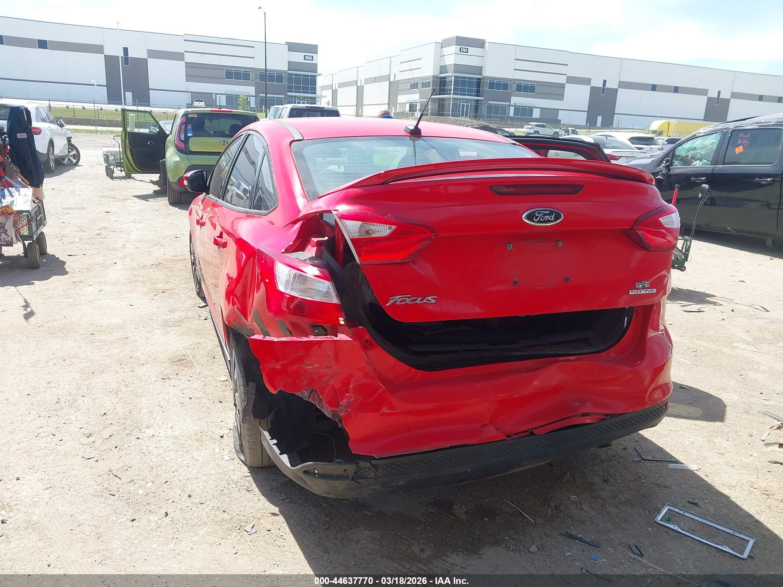 FORD FOCUS image 3