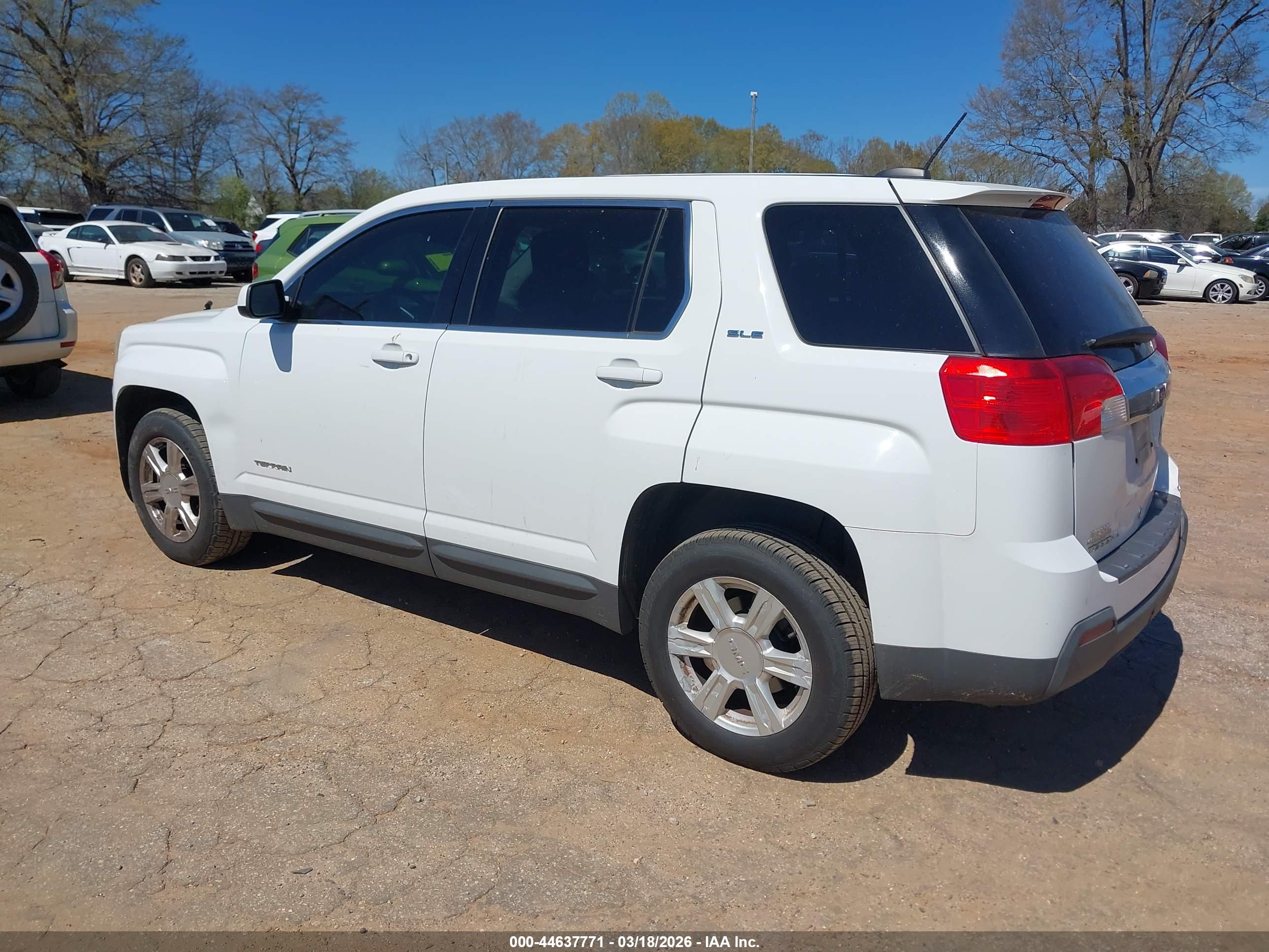 GMC TERRAIN image 3