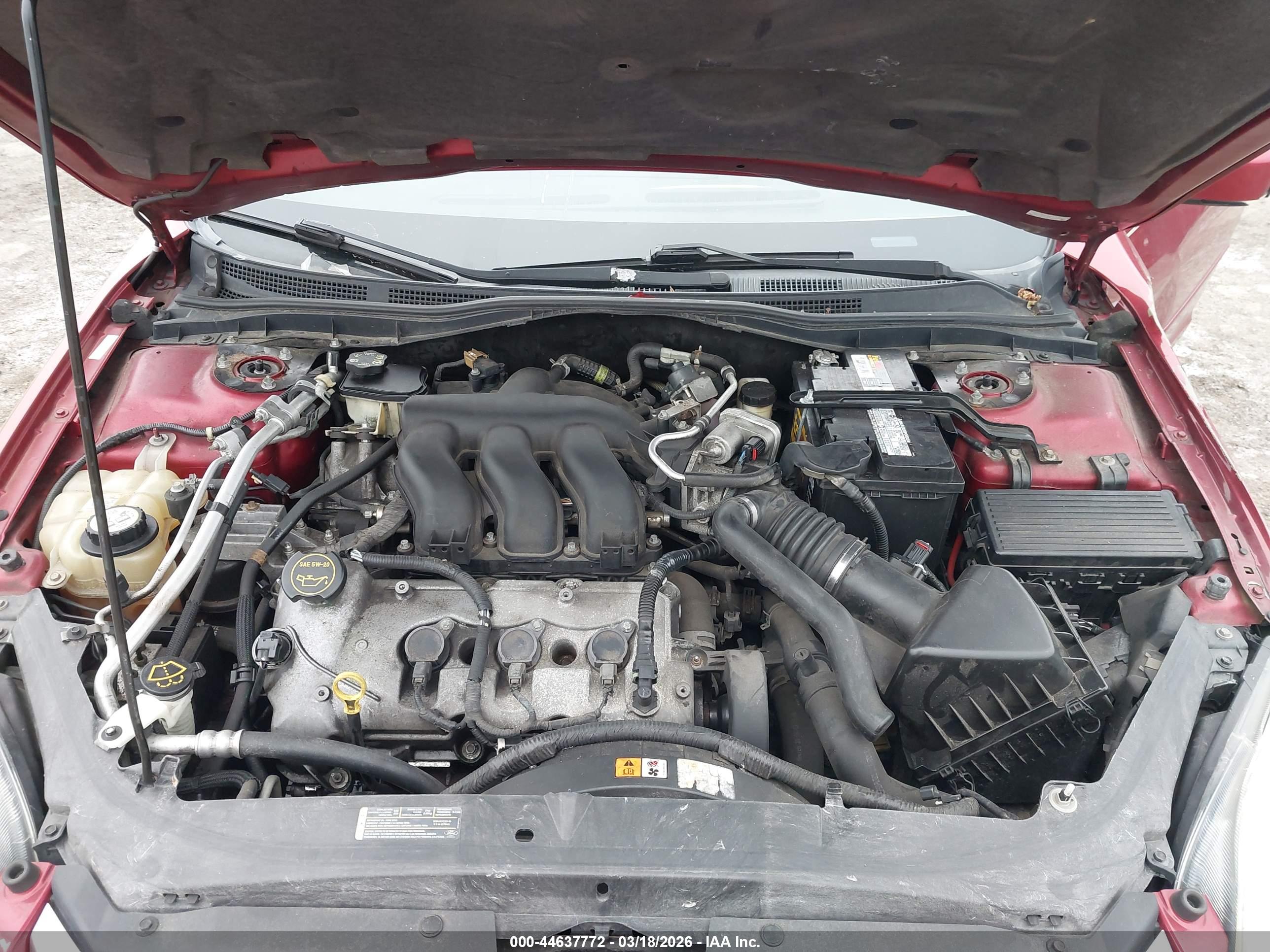 FORD FUSION image 10