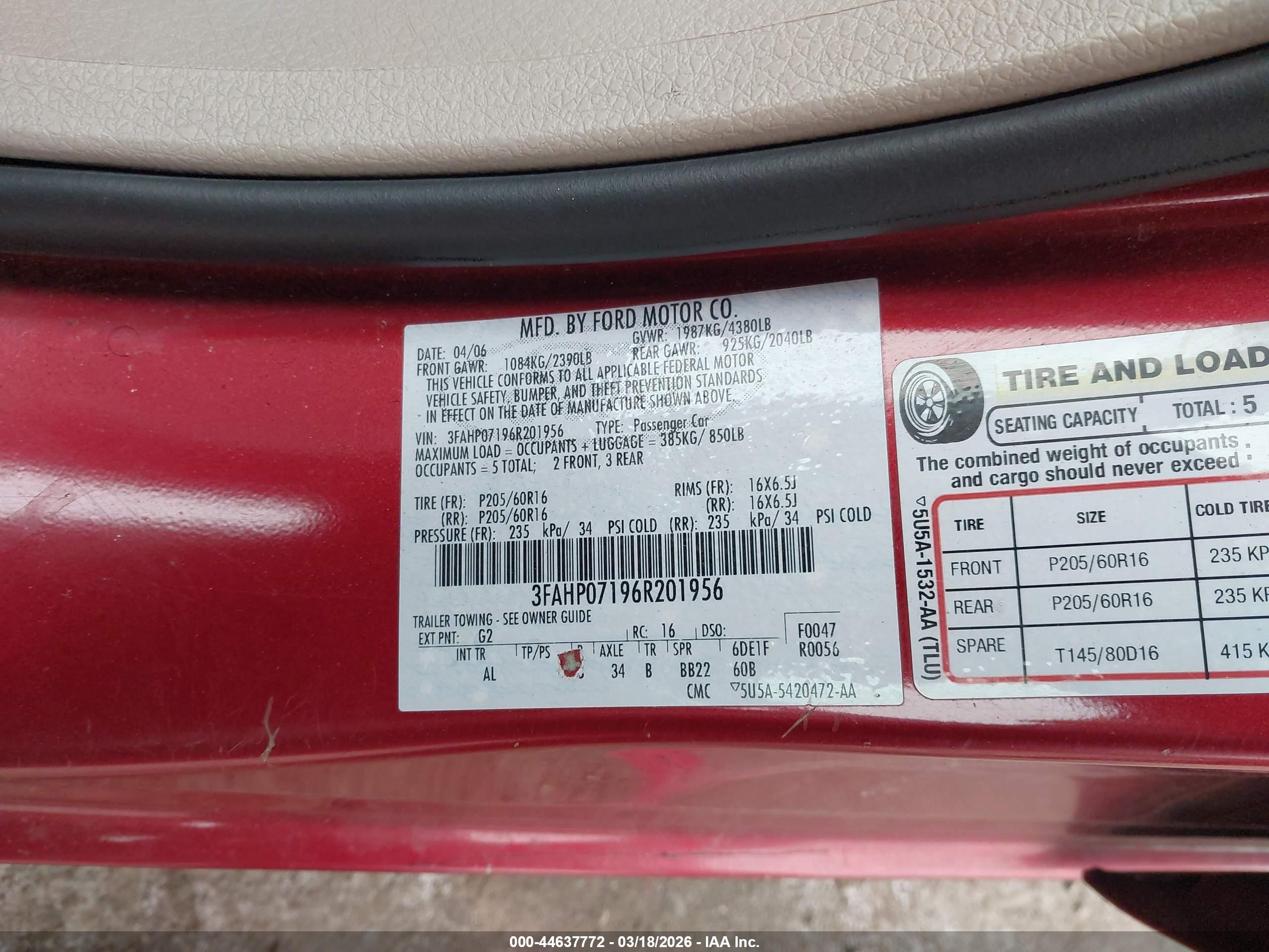 FORD FUSION image 9