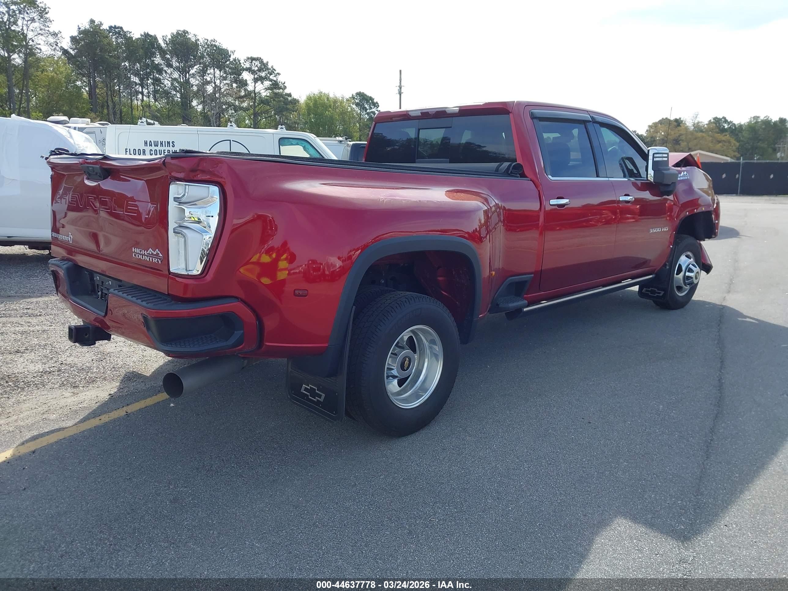 CHEVROLET SILVERADO image 4