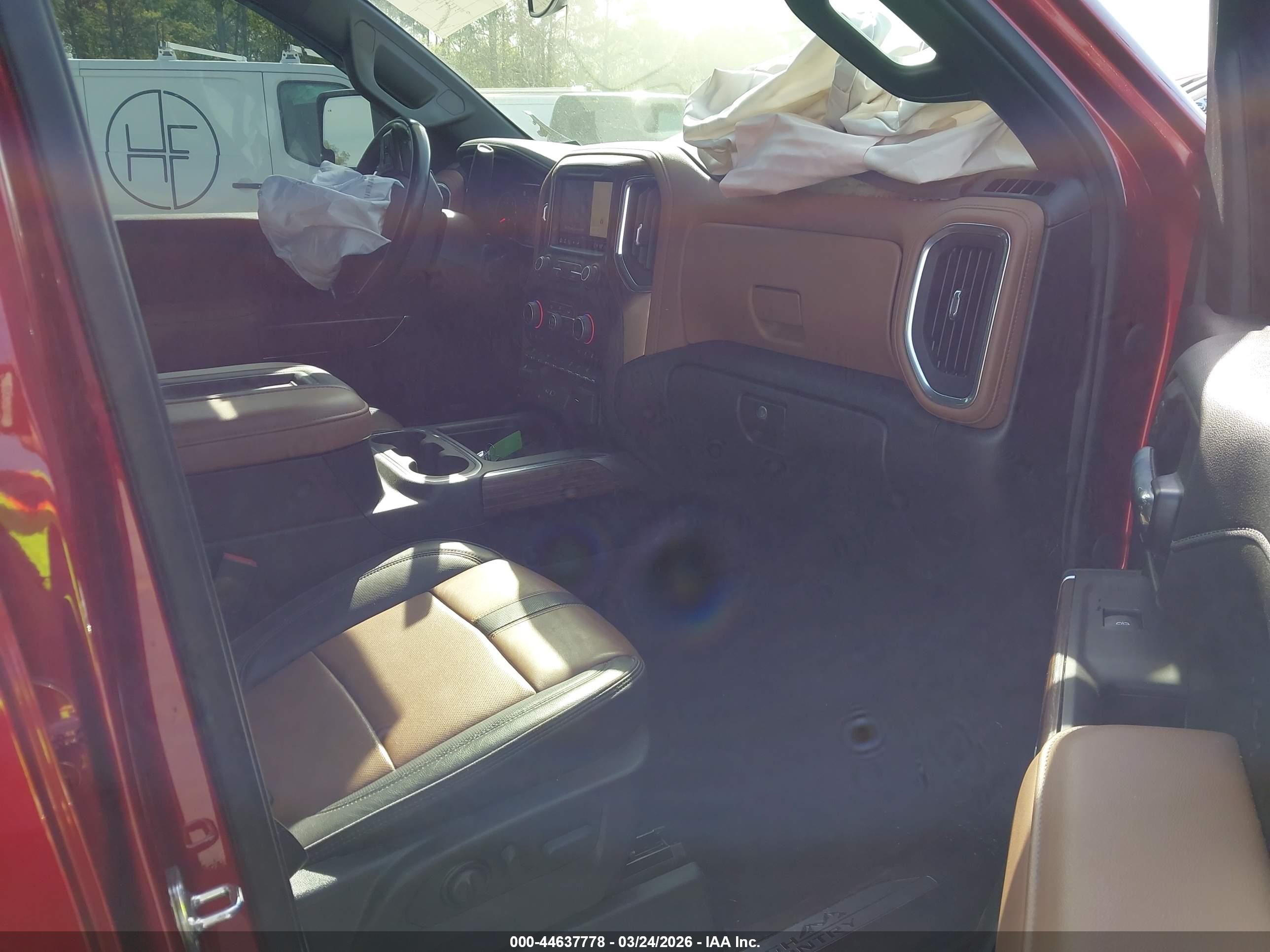 CHEVROLET SILVERADO image 5