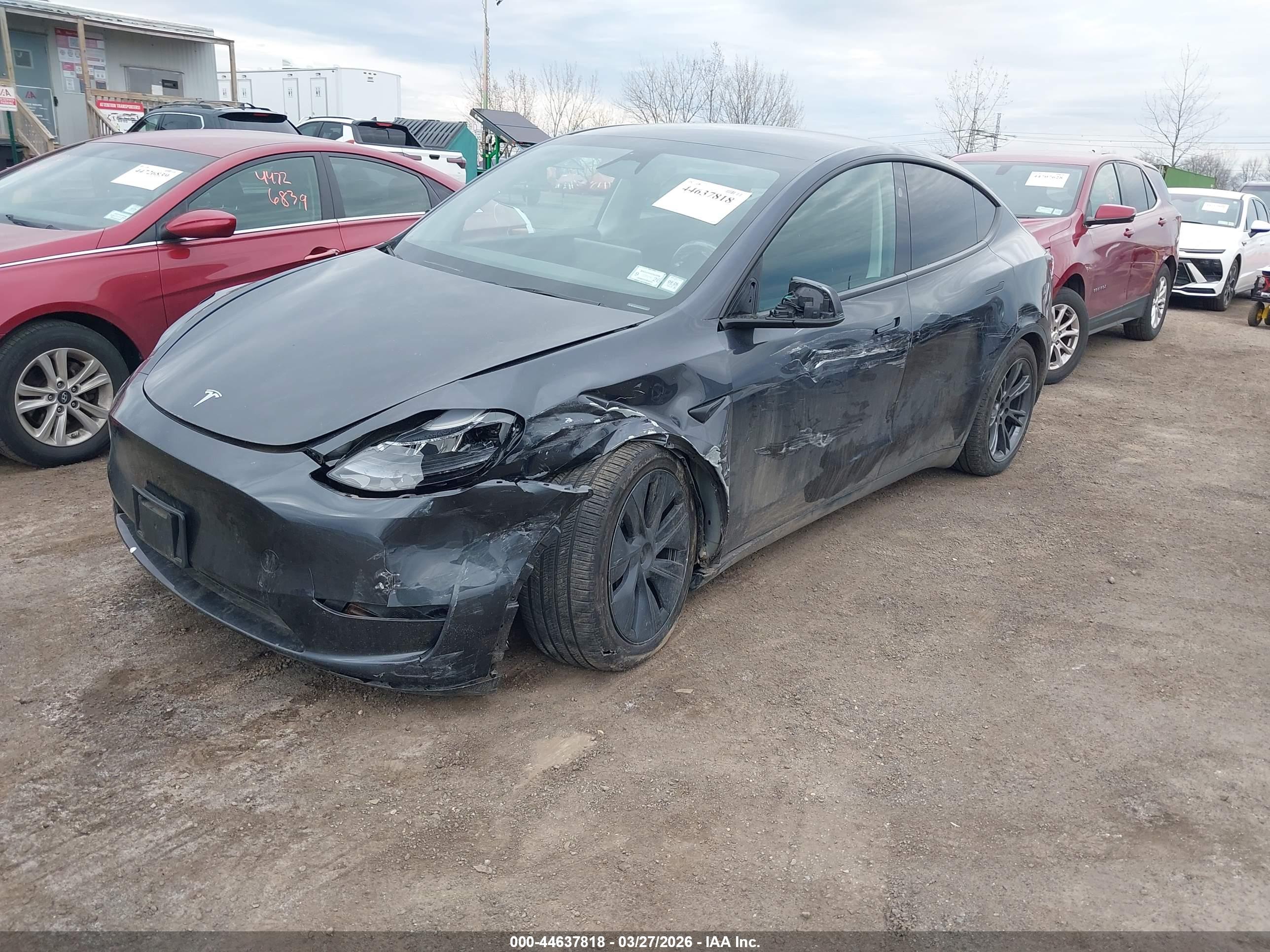 TESLA MODEL image 2