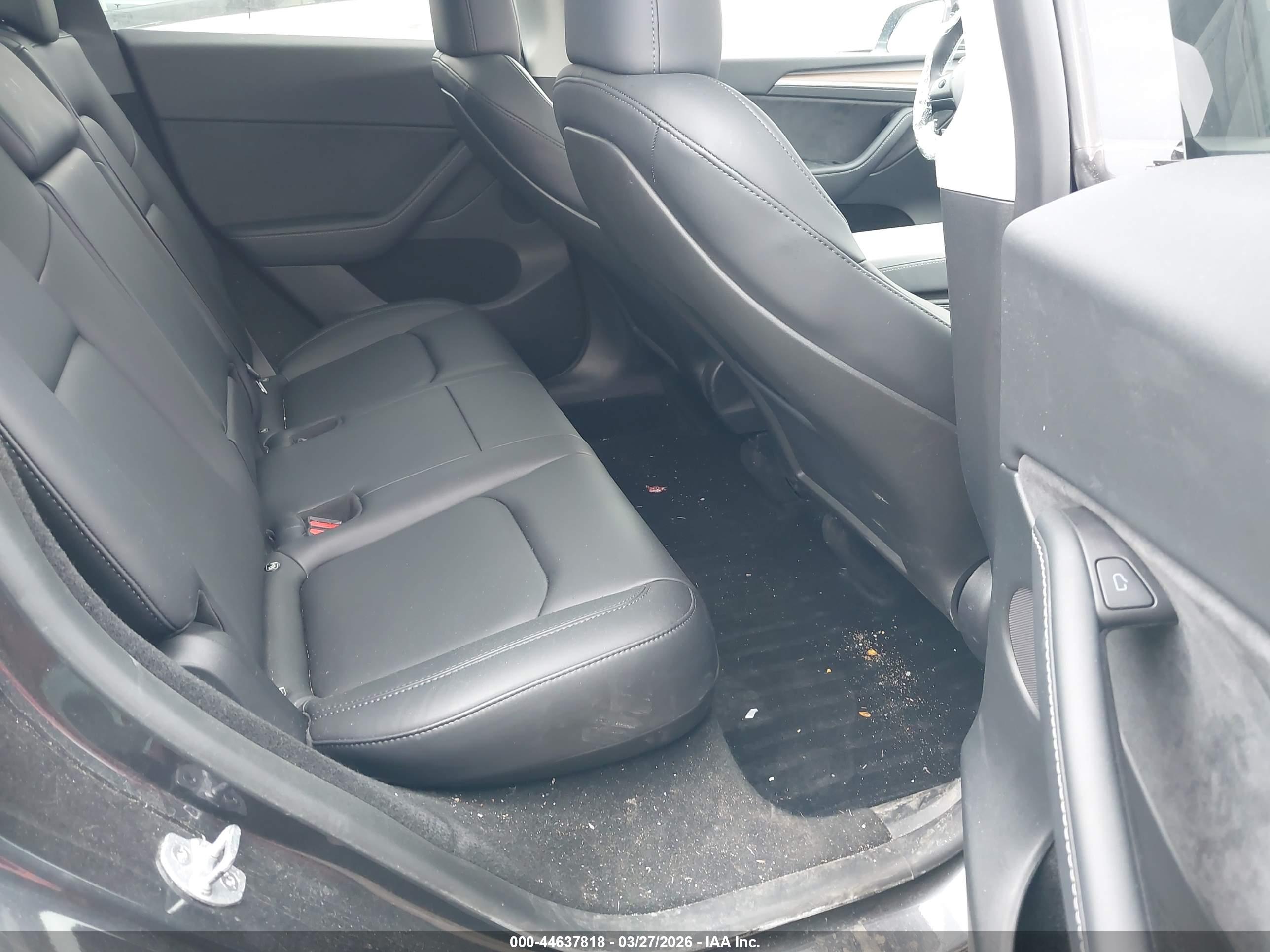 TESLA MODEL image 8