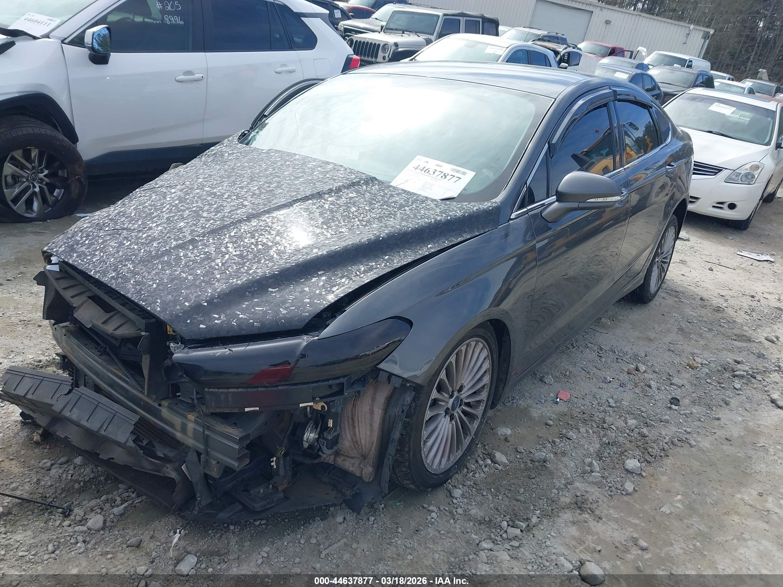 FORD FUSION image 2