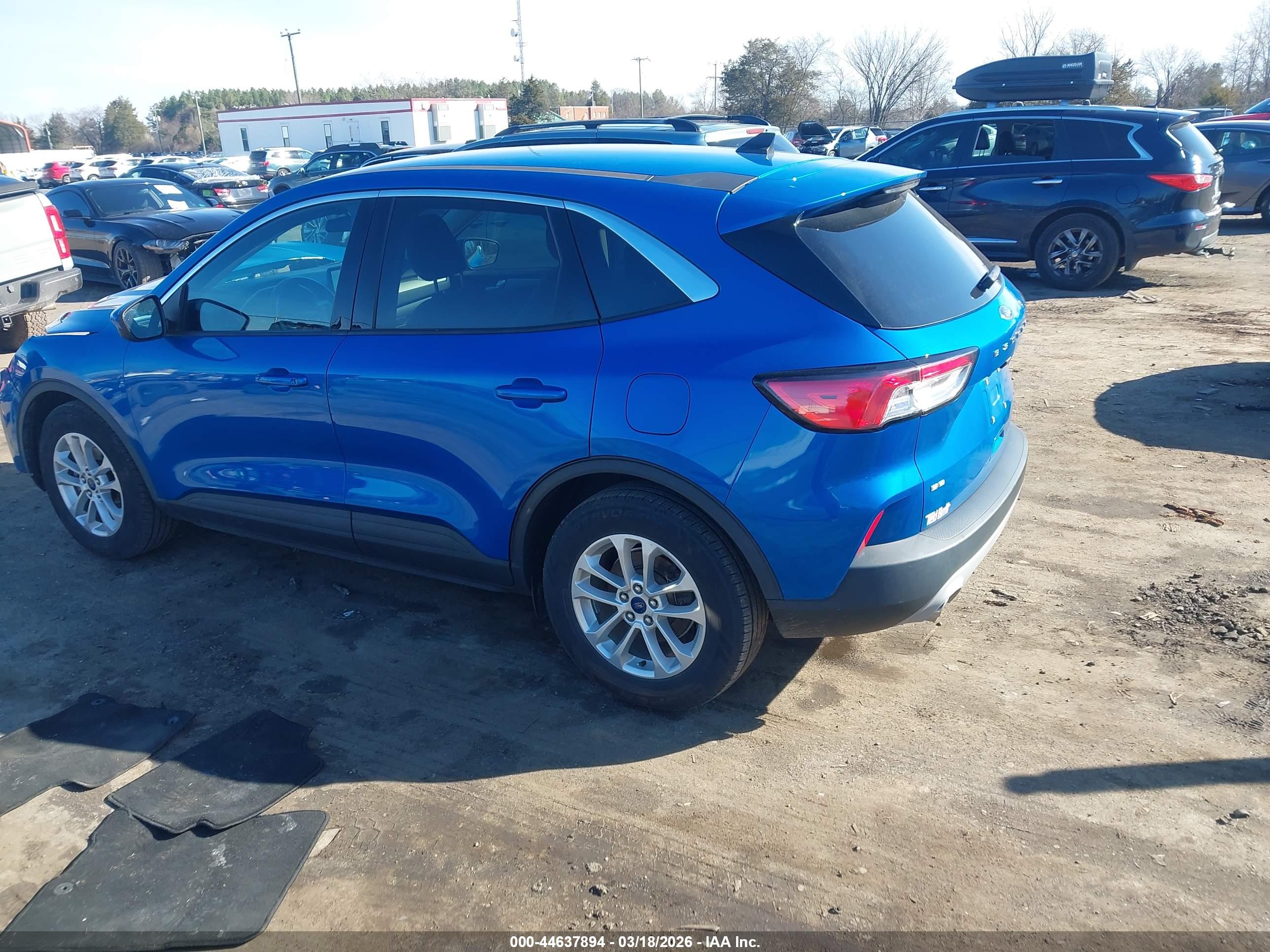 FORD ESCAPE image 3