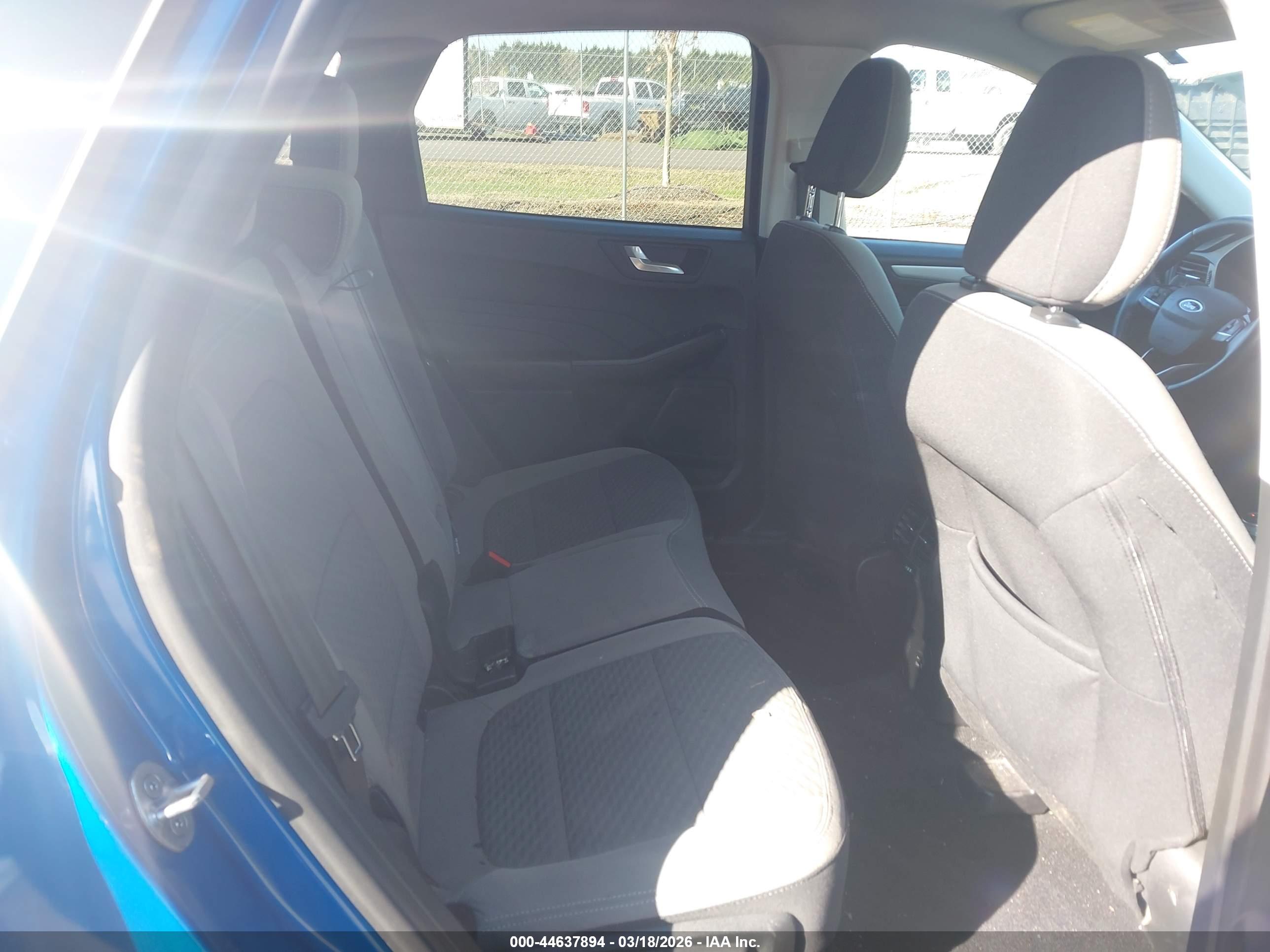 FORD ESCAPE image 8