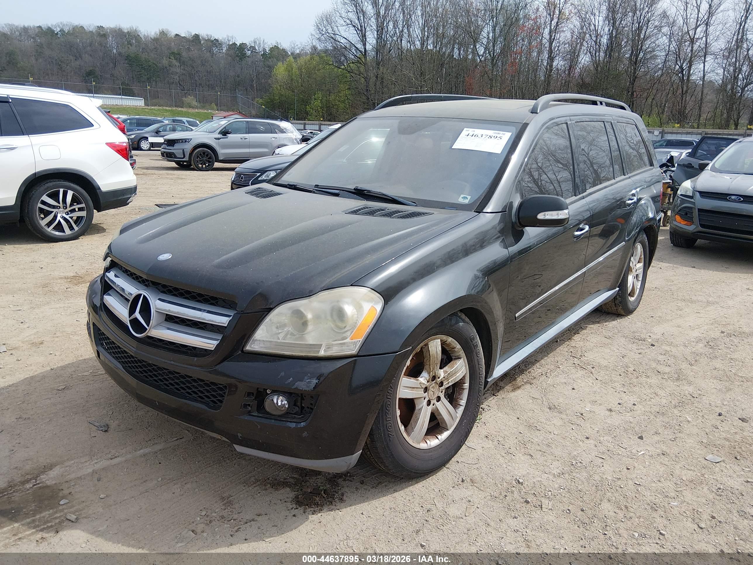 MERCEDES-BENZ GL image 2