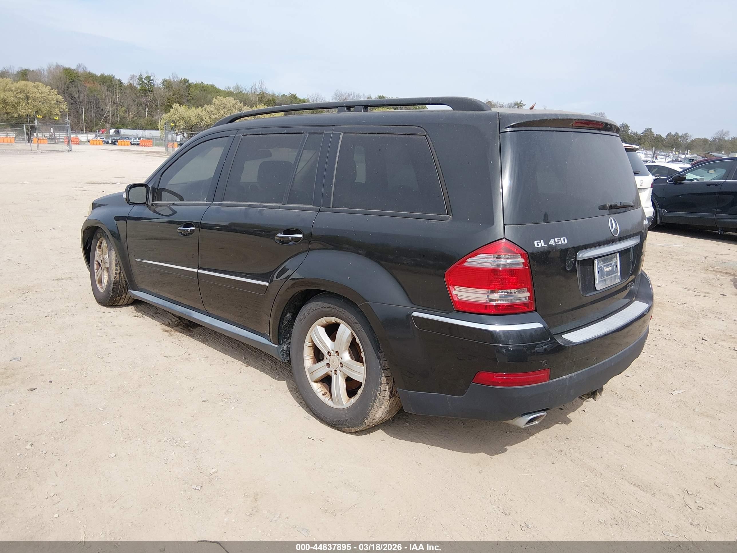 MERCEDES-BENZ GL image 3
