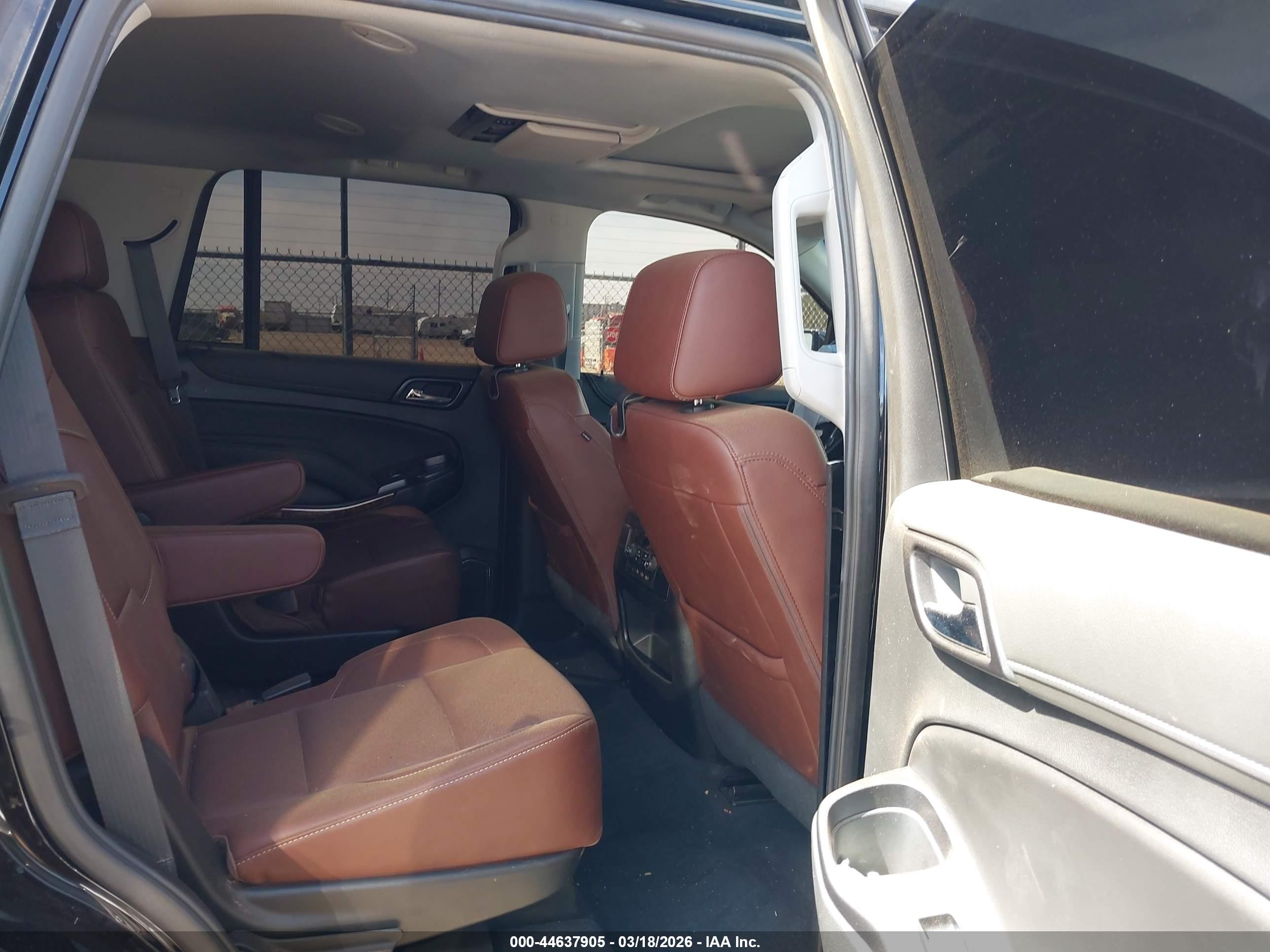 CHEVROLET TAHOE image 8