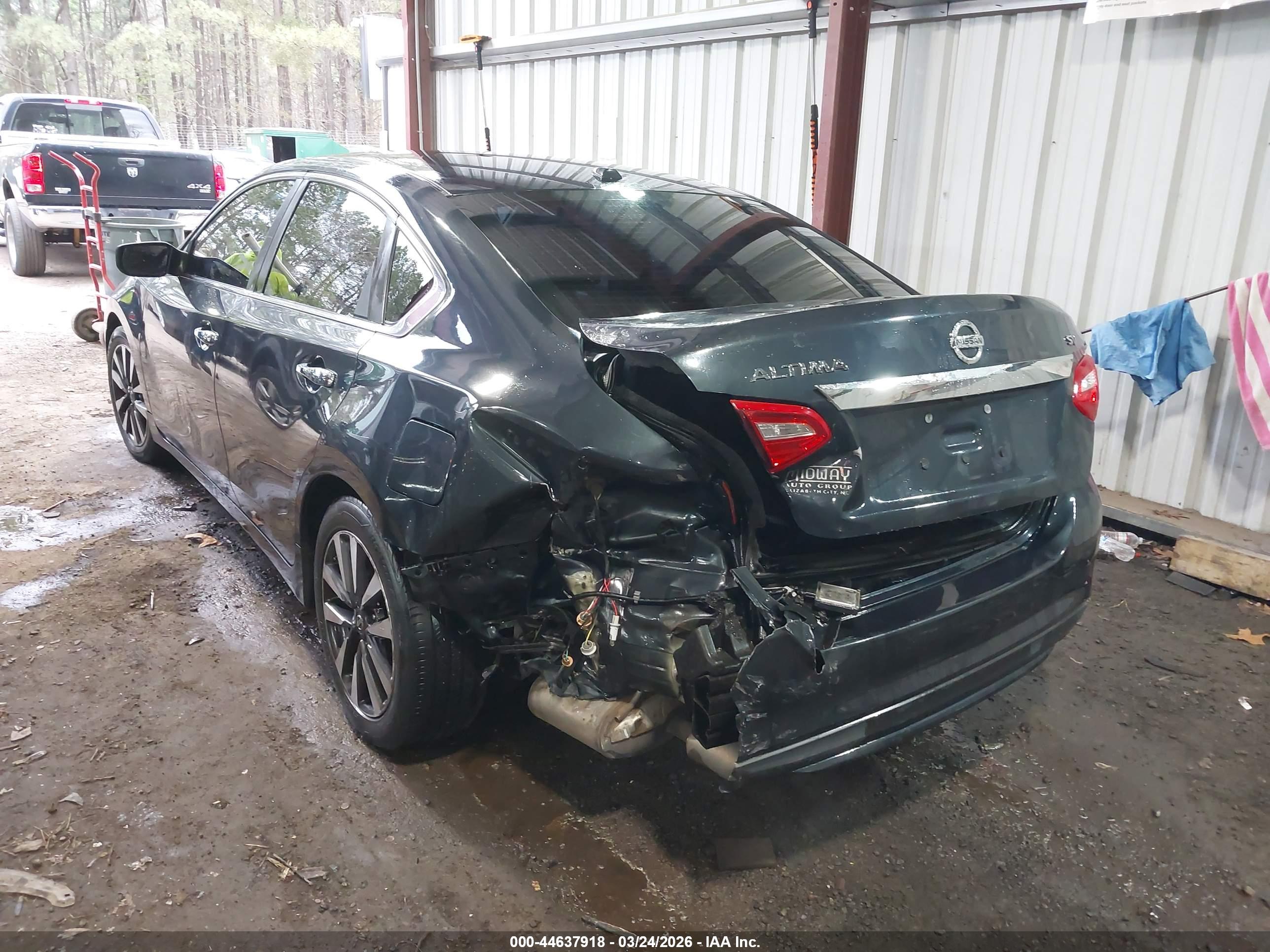 NISSAN ALTIMA image 3
