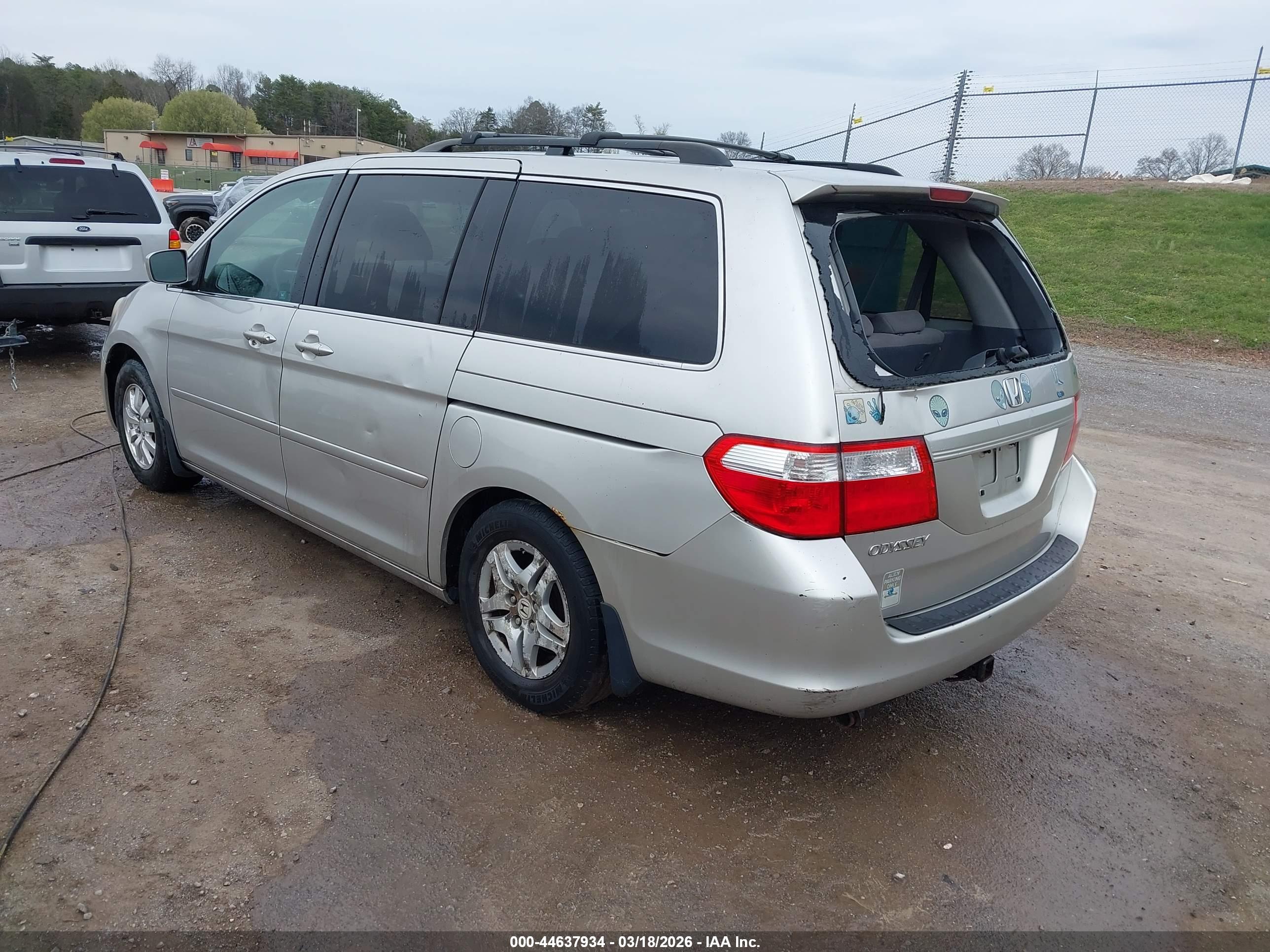 HONDA ODYSSEY image 3