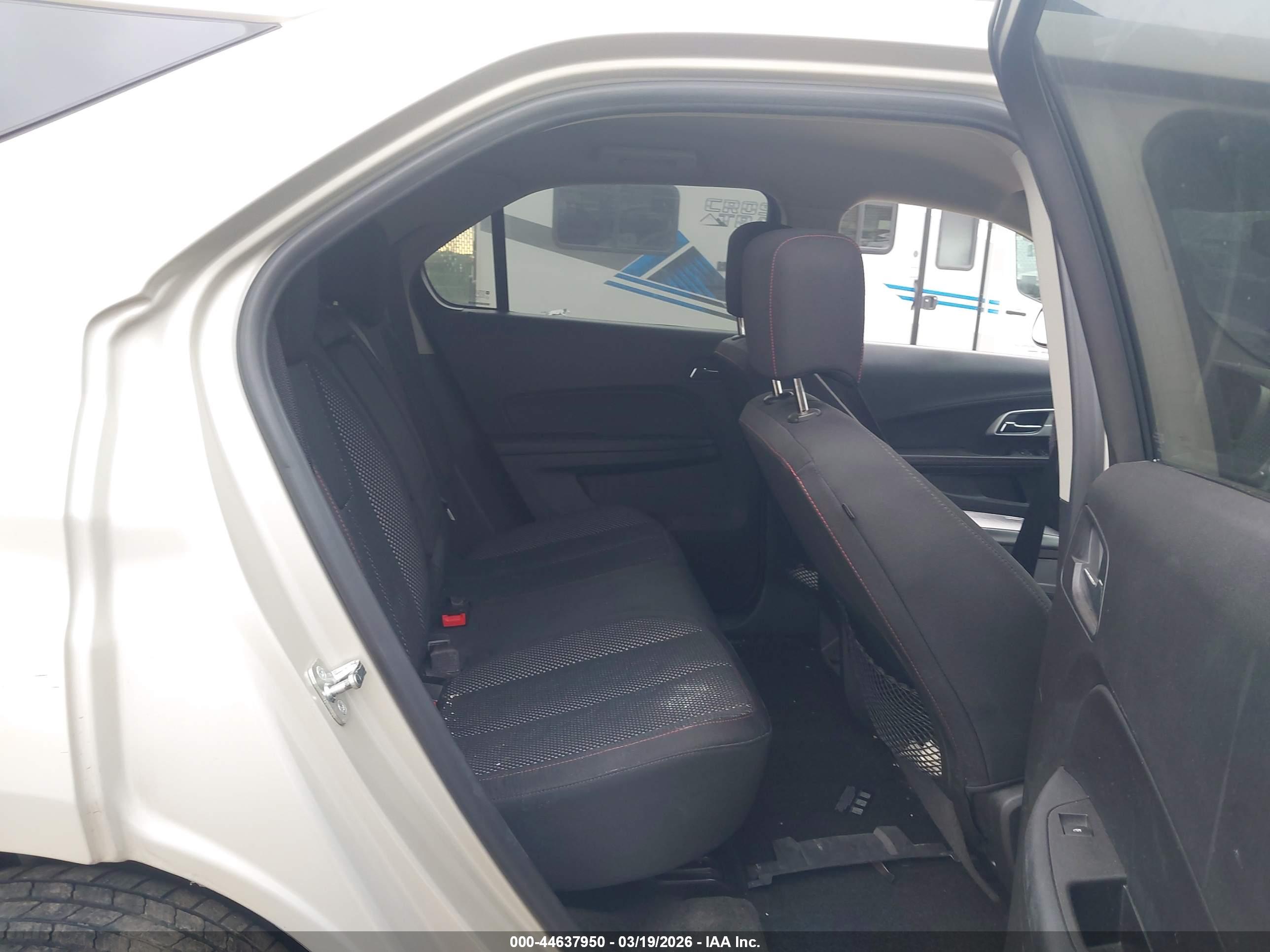 CHEVROLET EQUINOX image 8