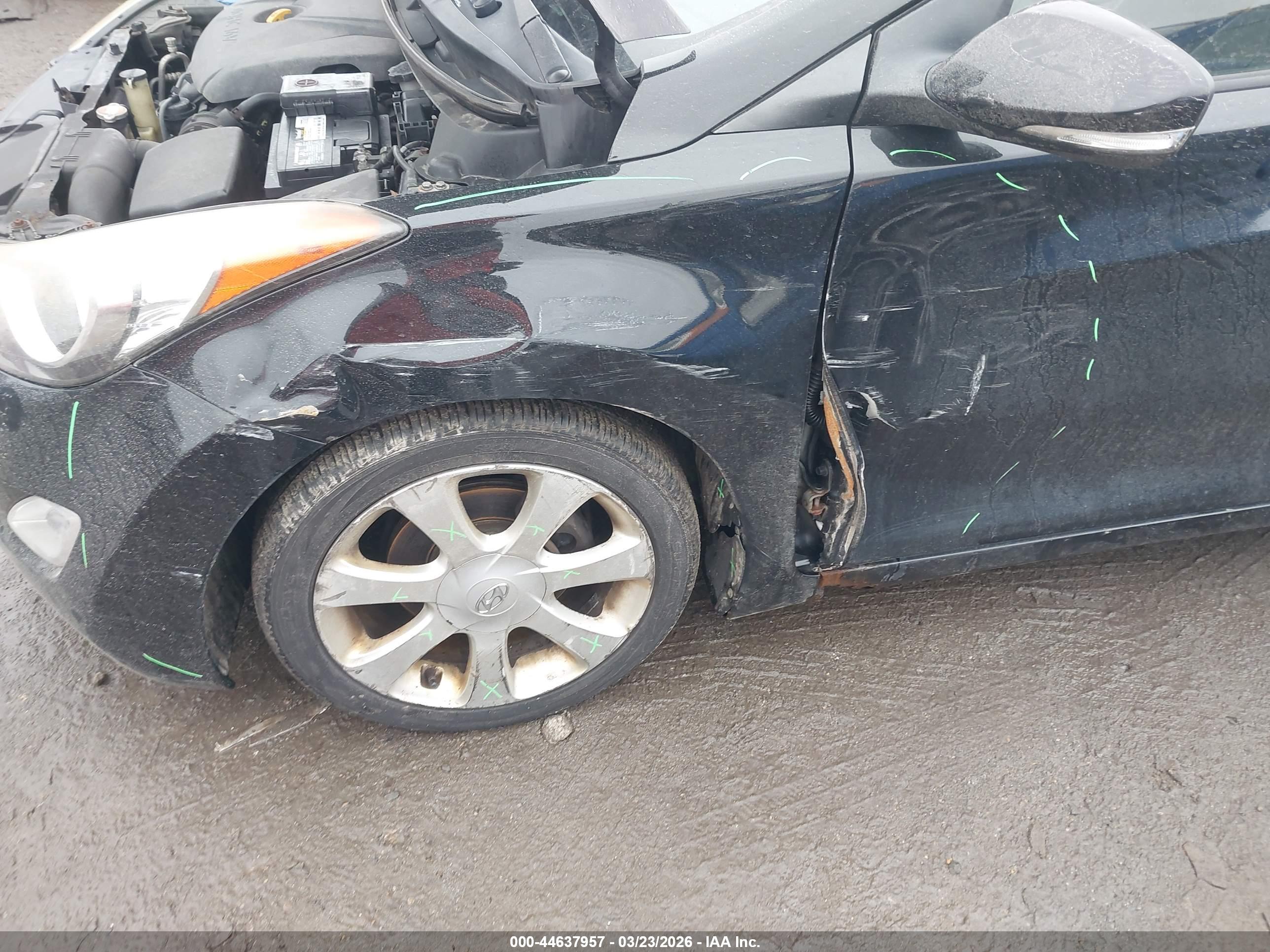 HYUNDAI ELANTRA image 6
