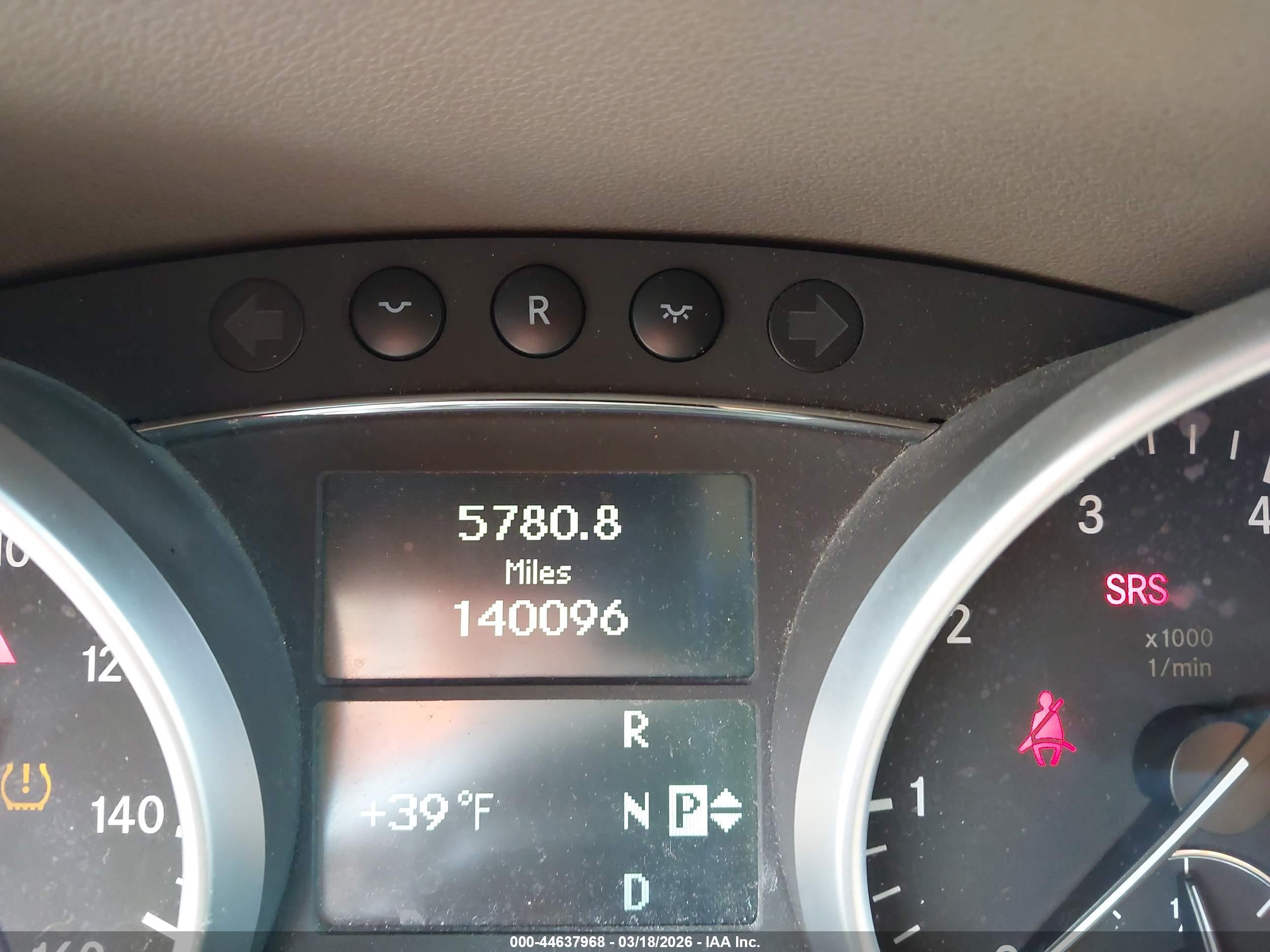 MERCEDES-BENZ ML image 7