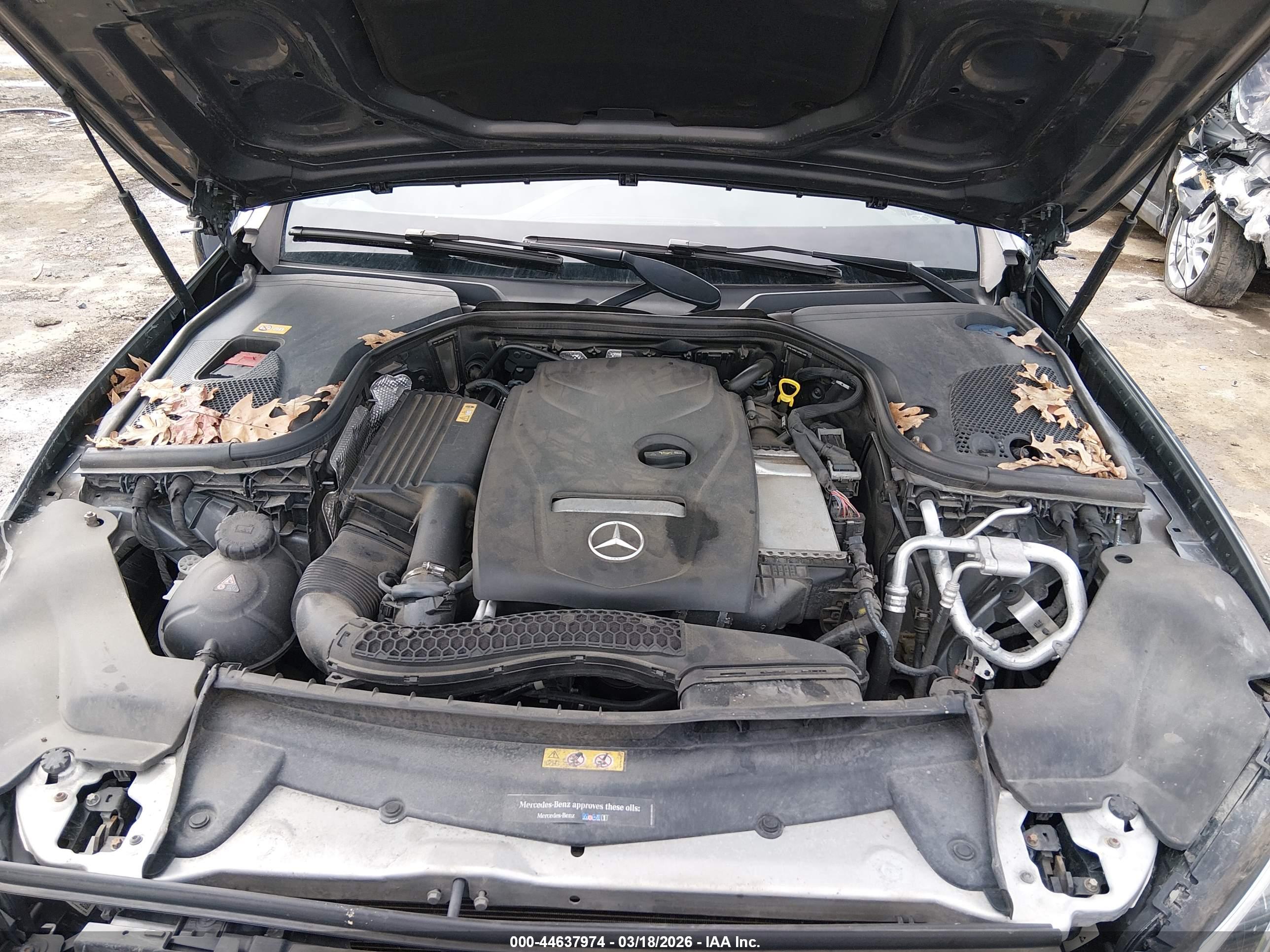 MERCEDES-BENZ E image 10