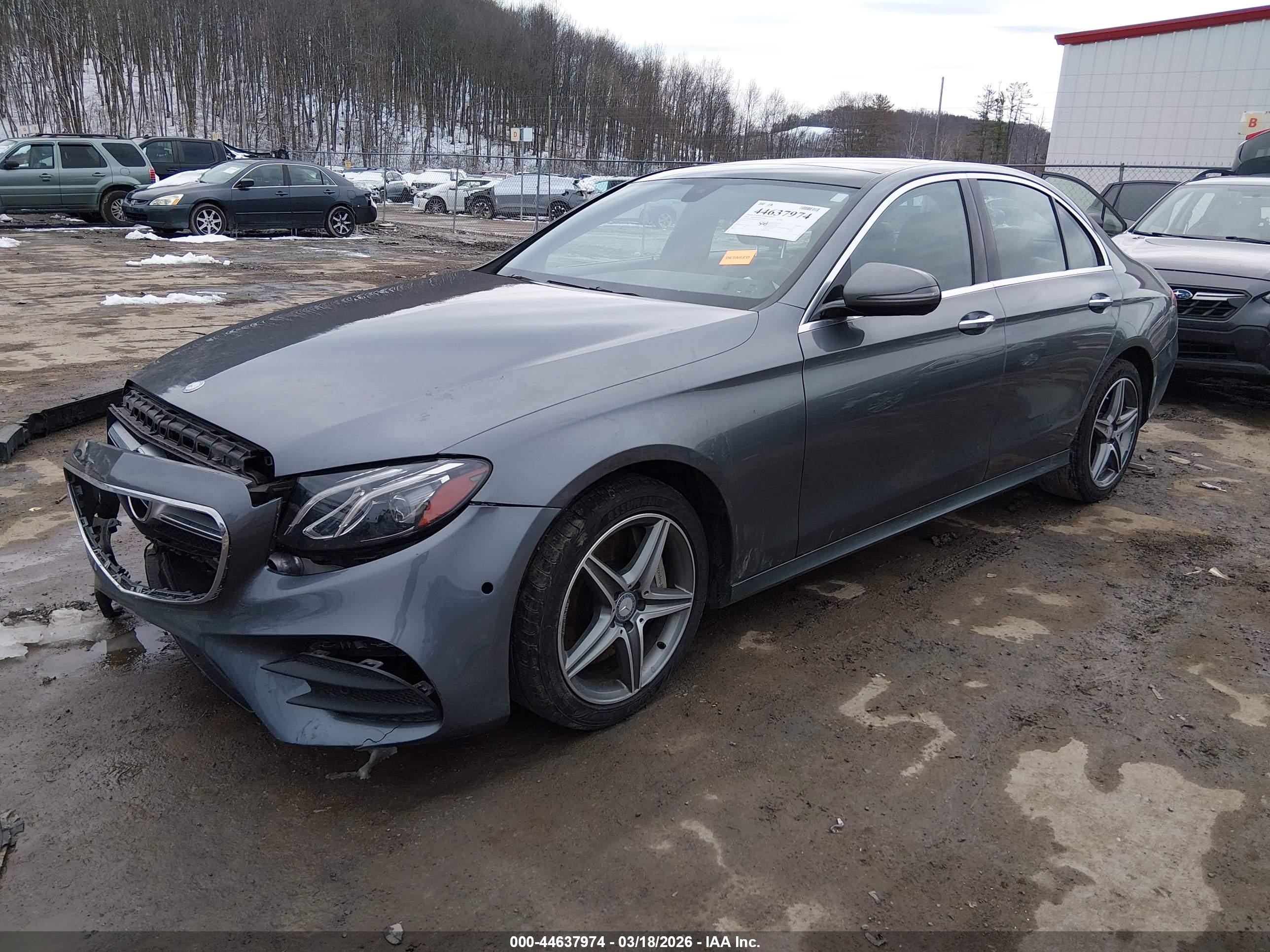 MERCEDES-BENZ E image 2