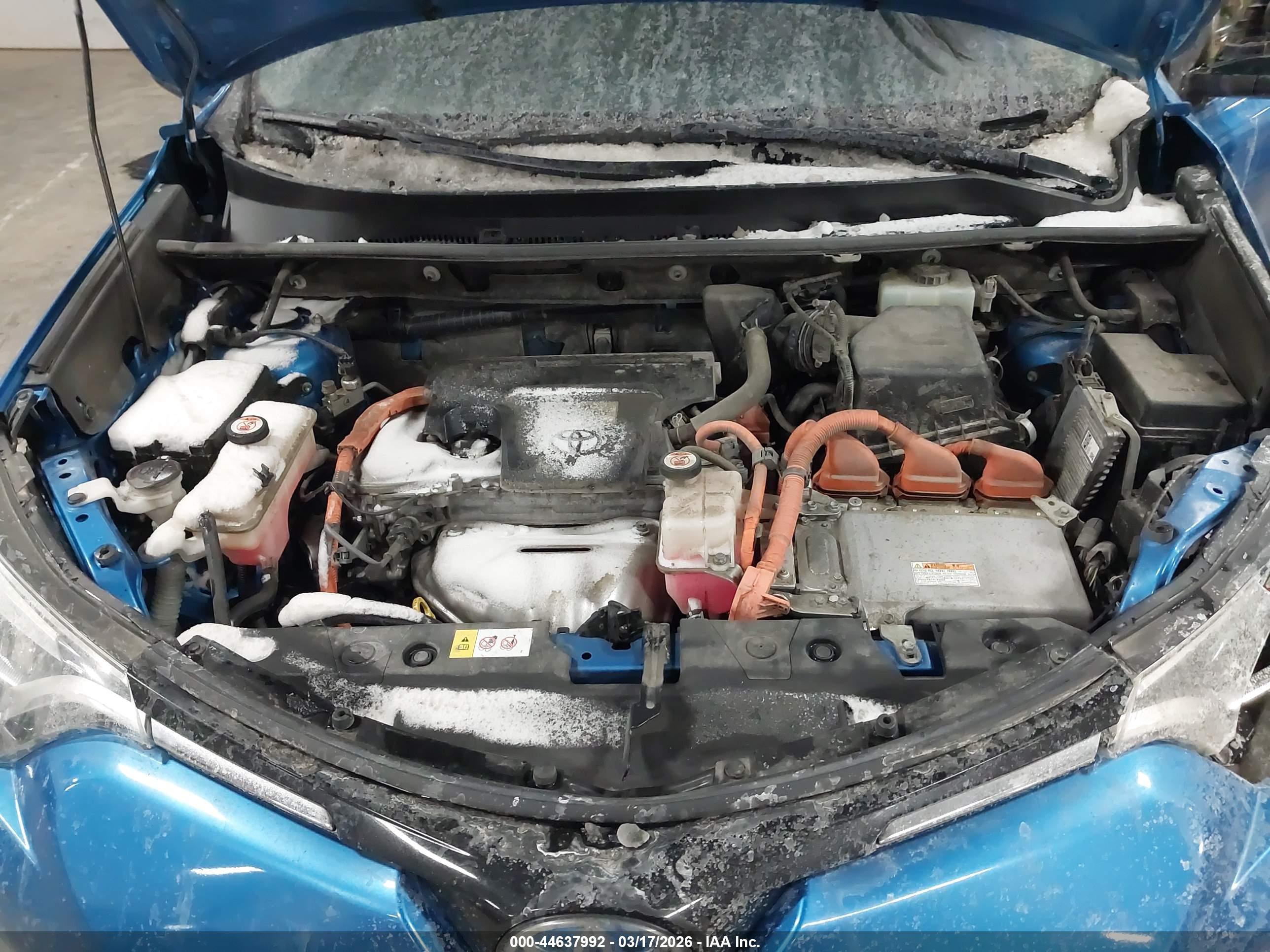 TOYOTA RAV4 image 10