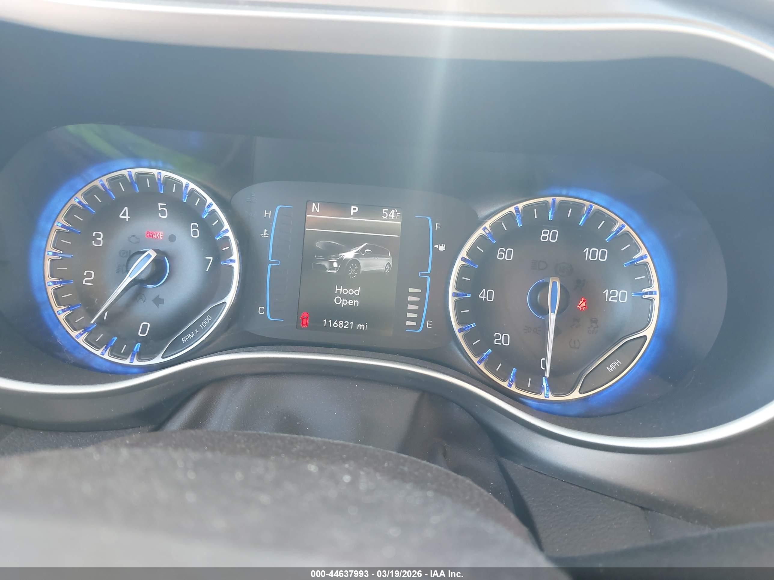 CHRYSLER PACIFICA image 7