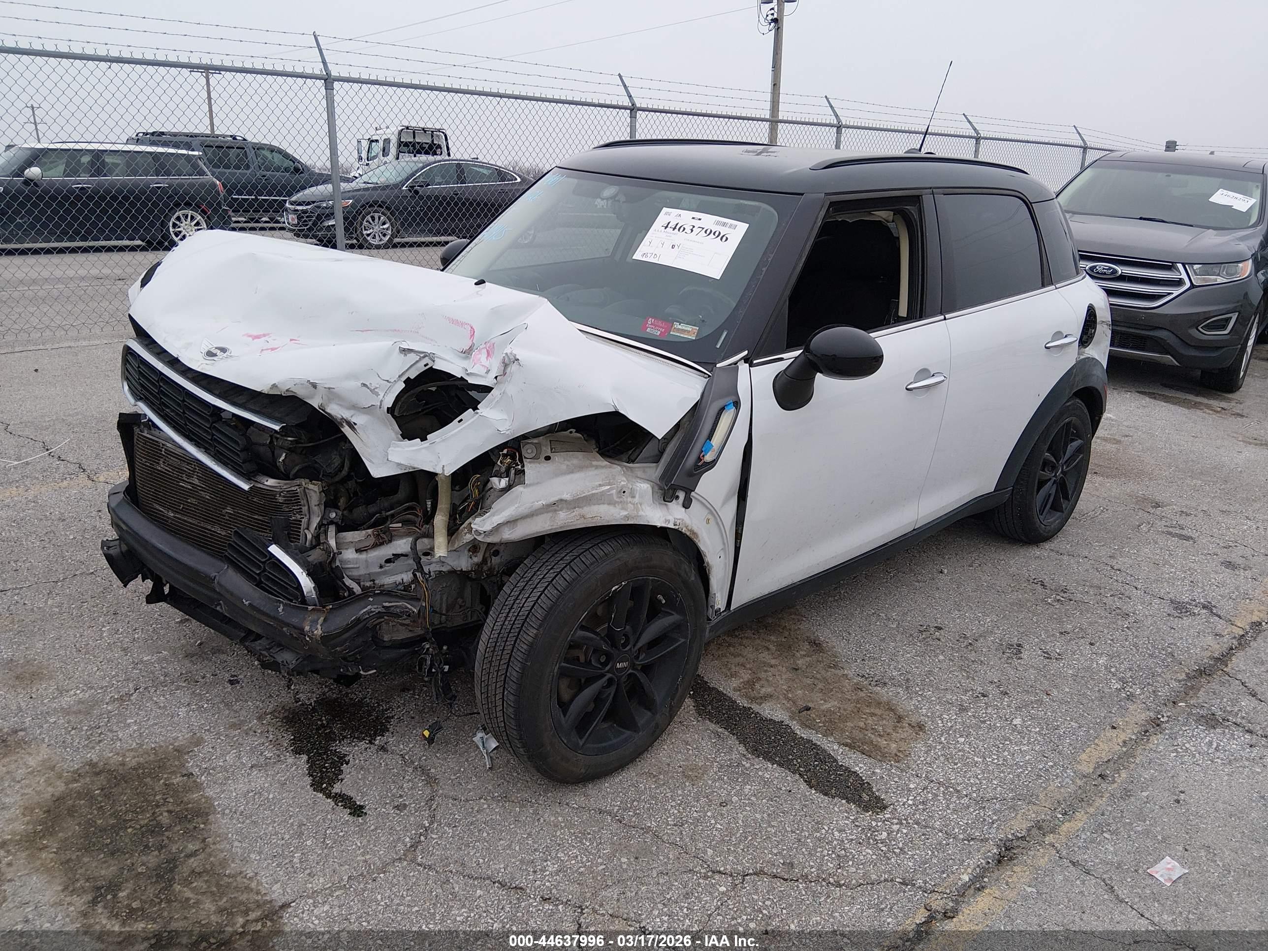 MINI COUNTRYMAN image 2