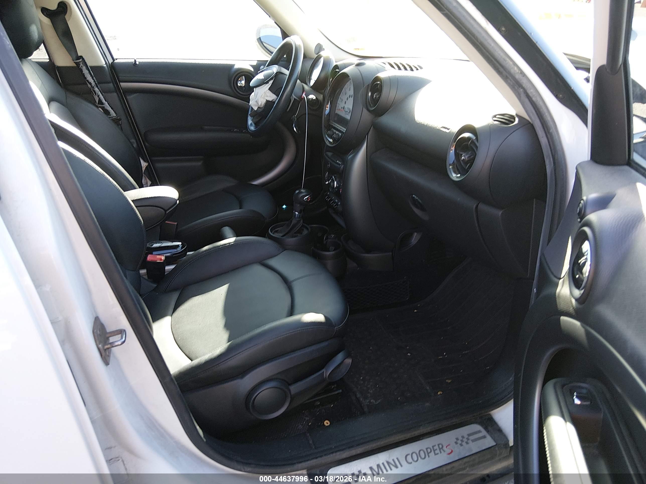 MINI COUNTRYMAN image 5
