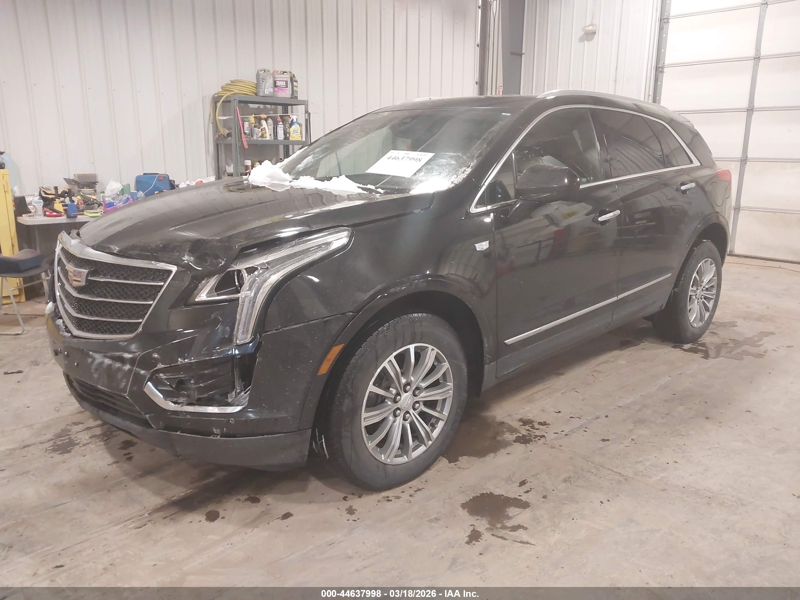 CADILLAC XT5 image 2