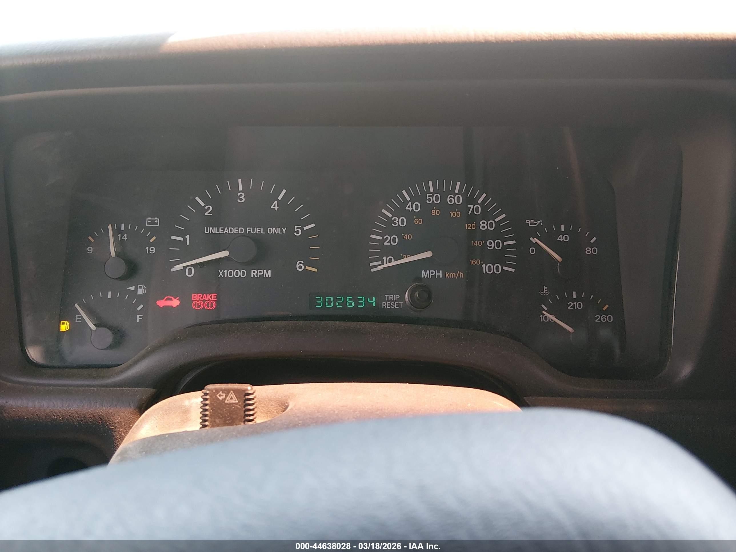 JEEP CHEROKEE image 7