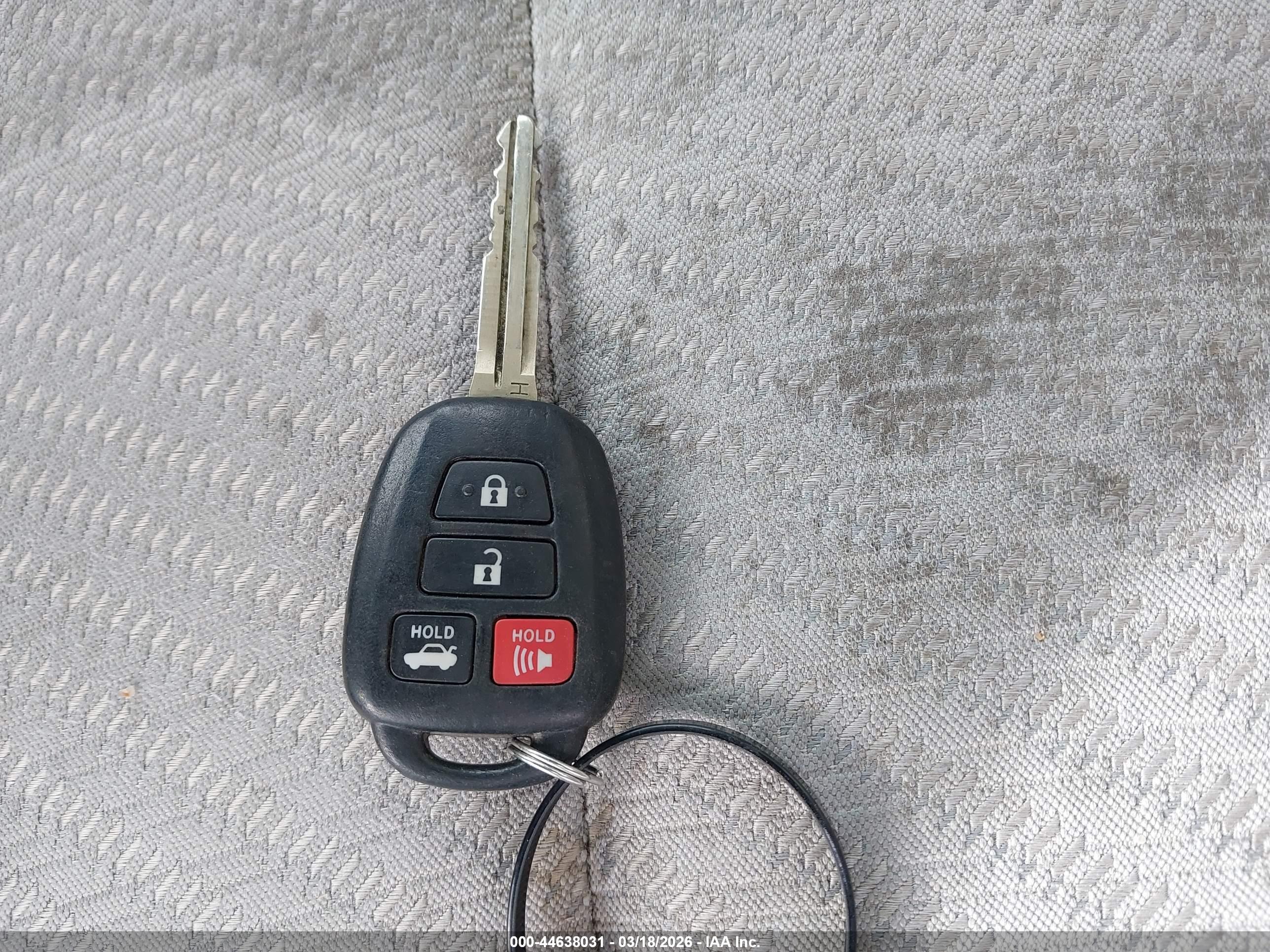 TOYOTA CAMRY image 11