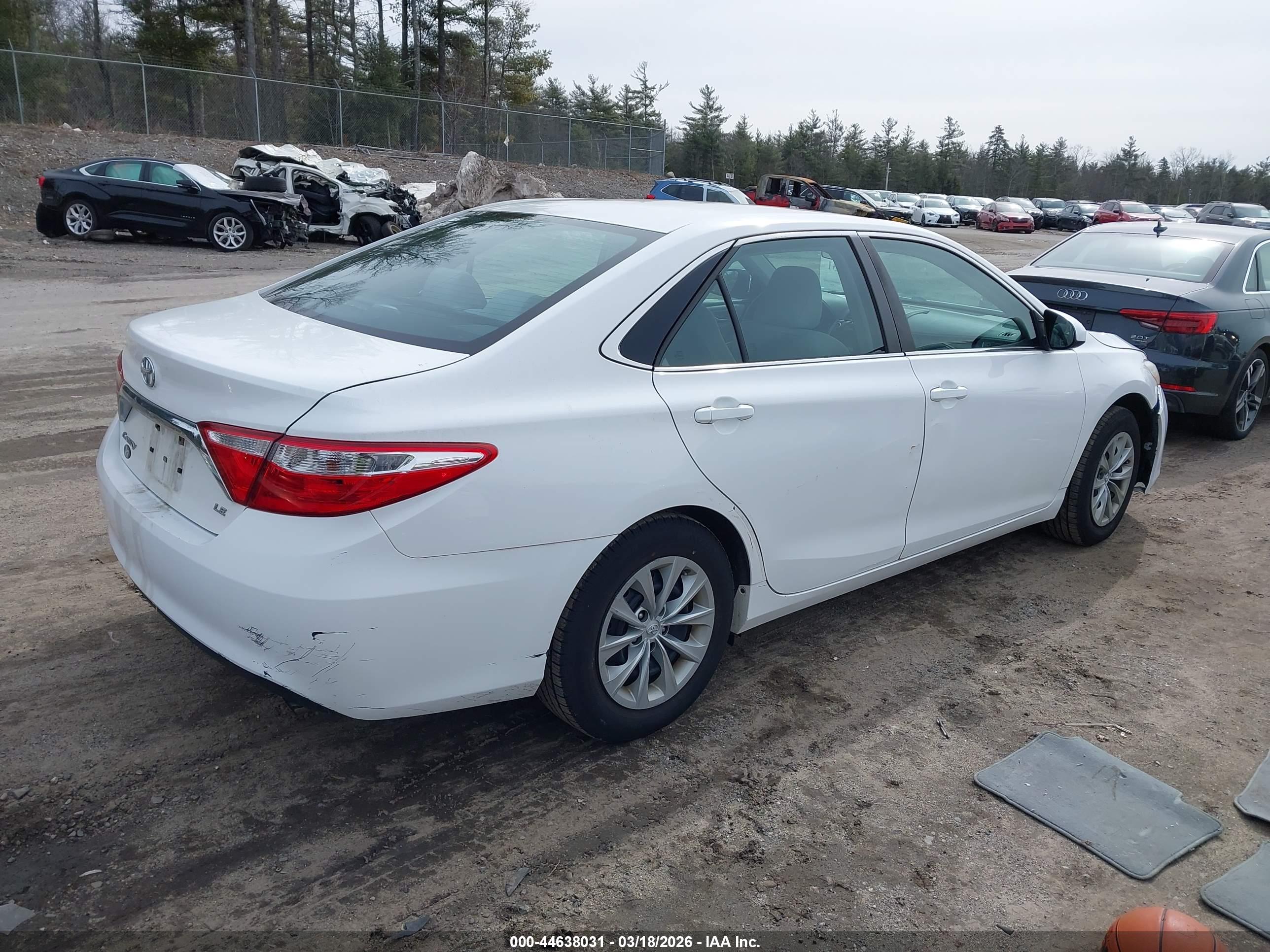 TOYOTA CAMRY image 4