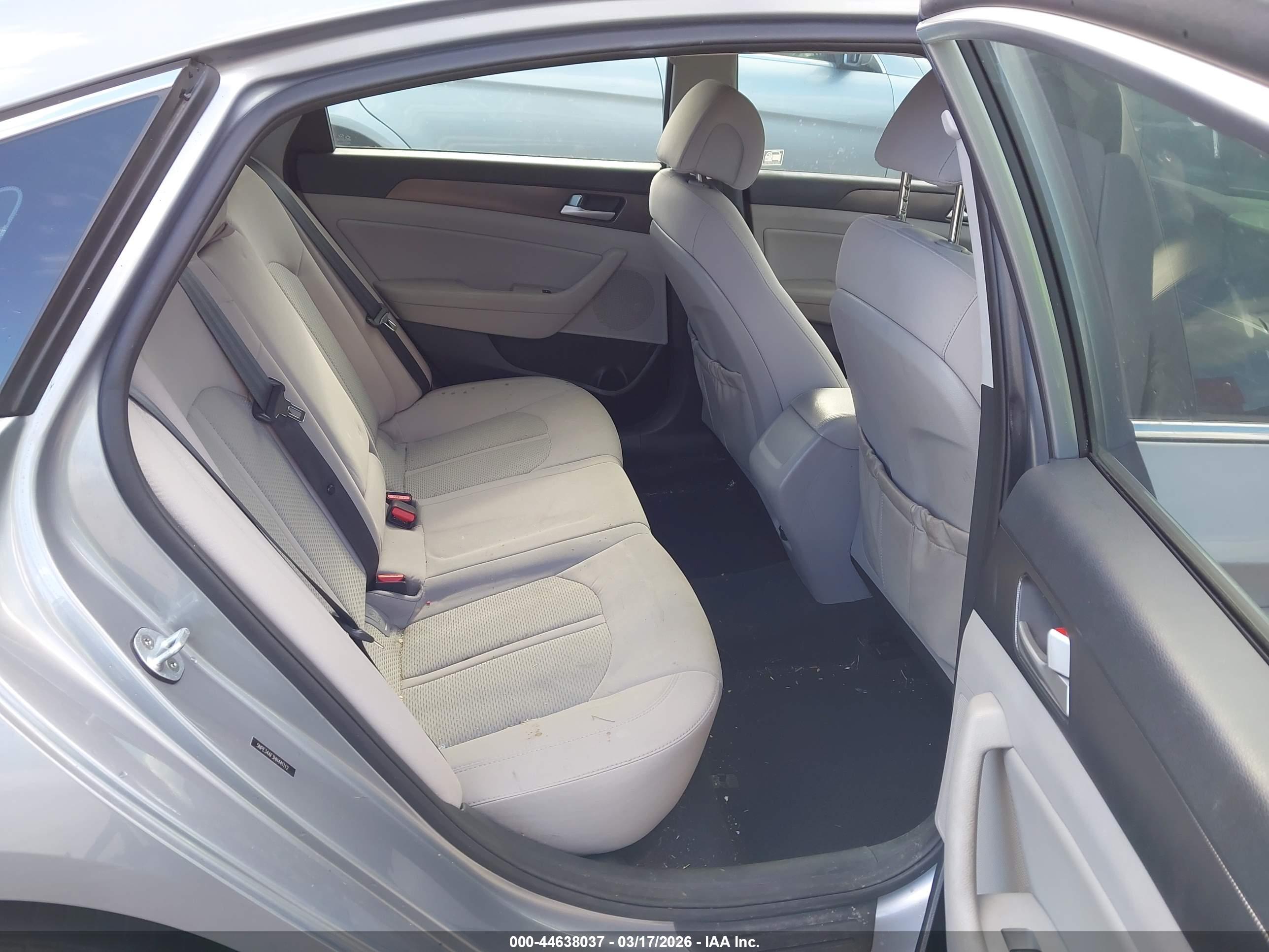 HYUNDAI SONATA image 8