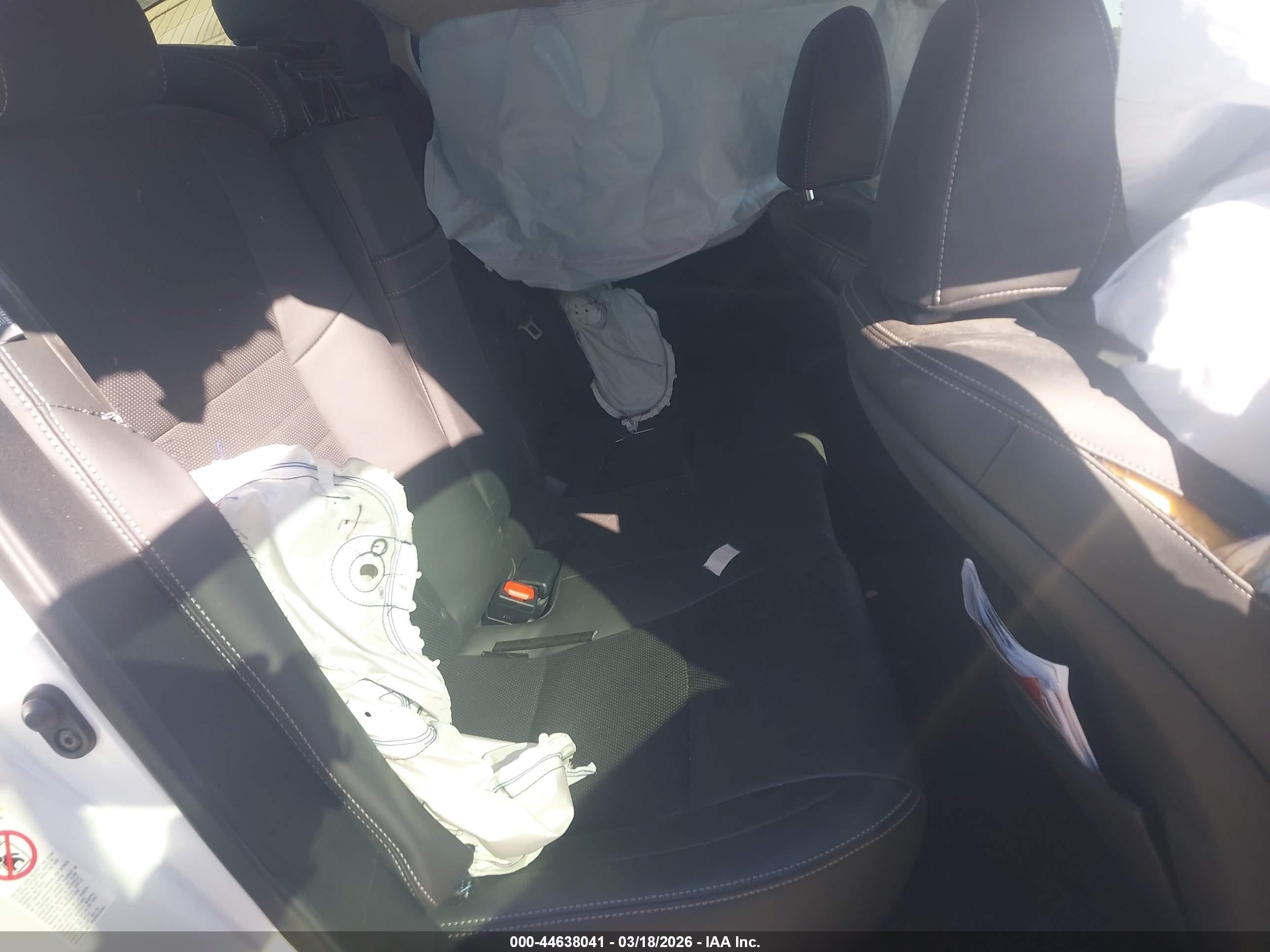 LEXUS GS image 8