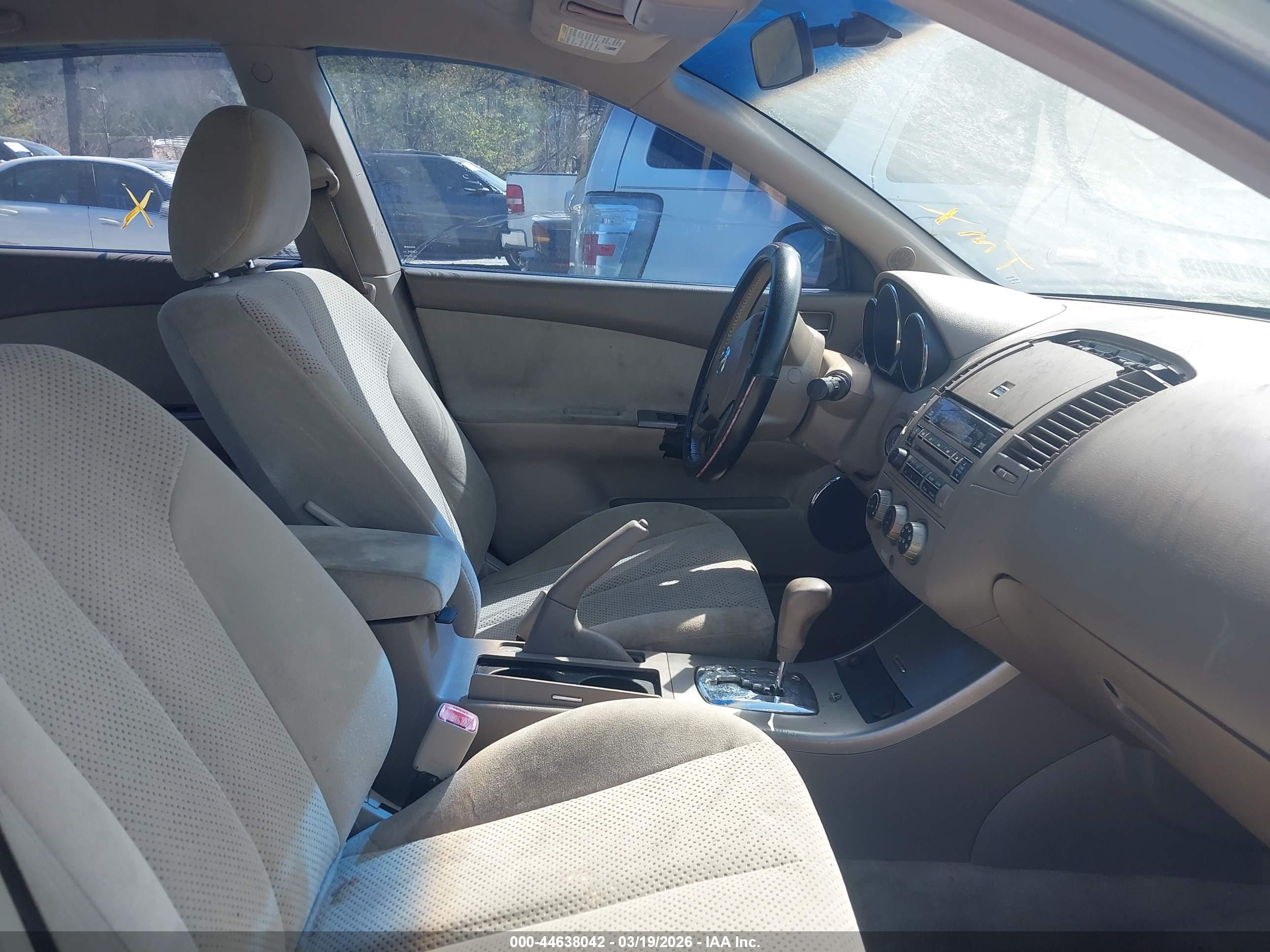 NISSAN ALTIMA image 5