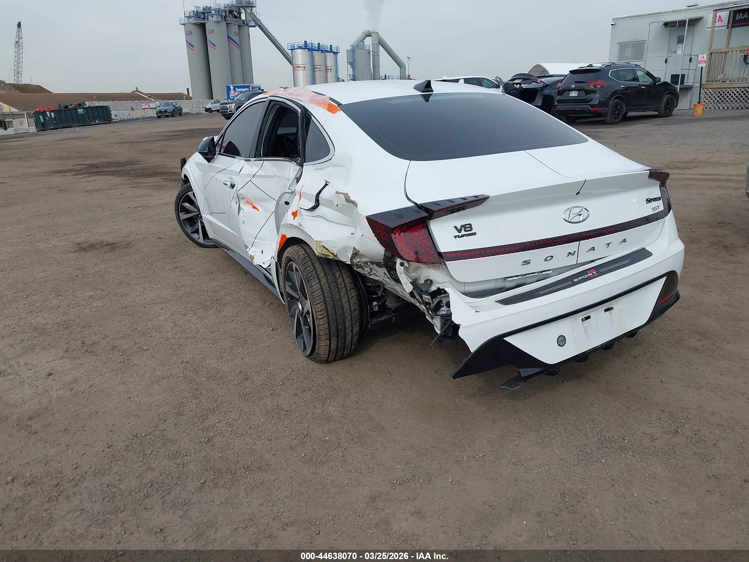 HYUNDAI SONATA image 3