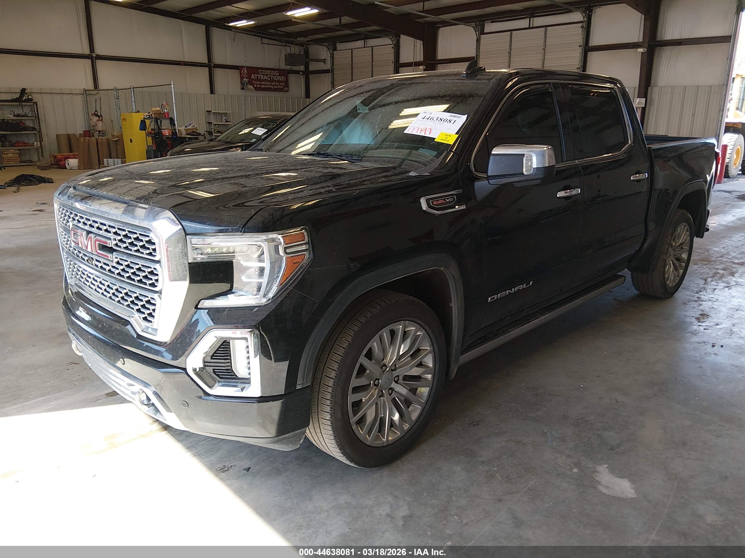 GMC SIERRA image 2