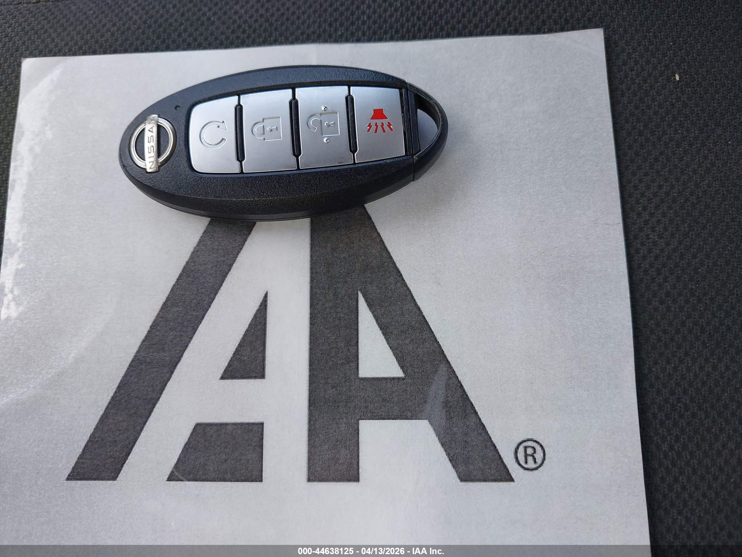 NISSAN ROGUE image 11